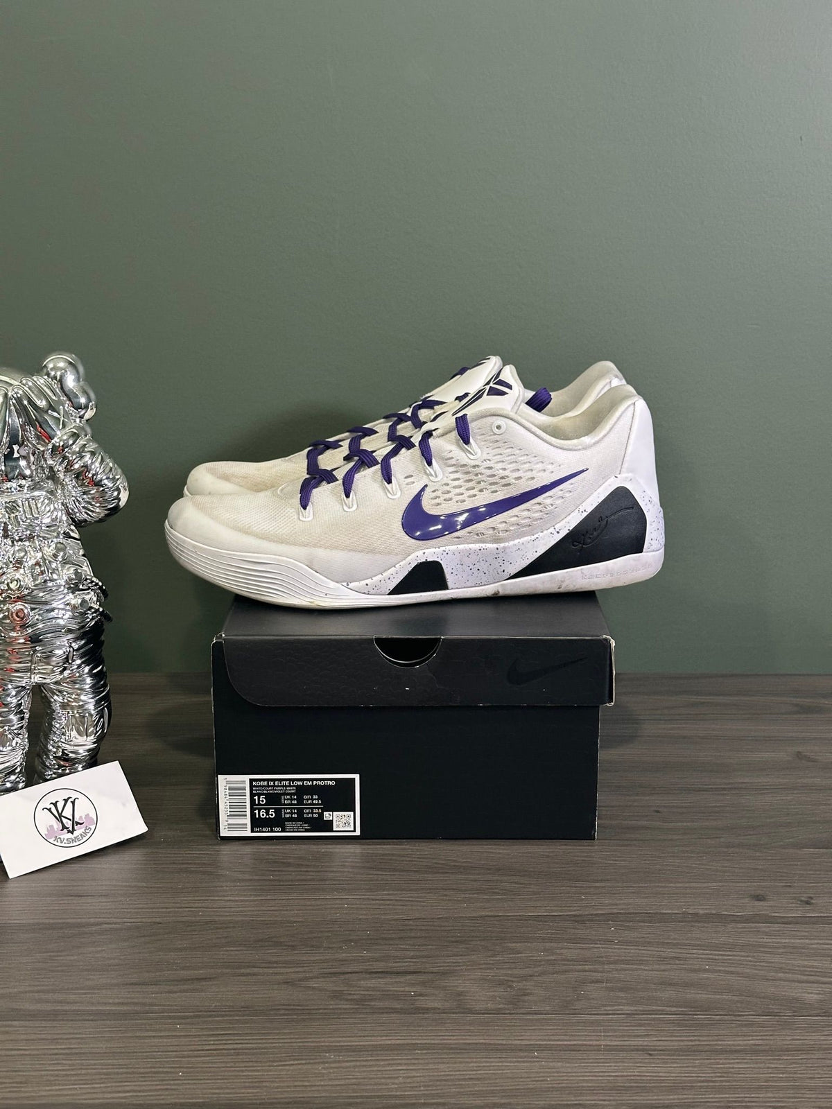 Nike Kobe 9 Elite Low EM Protro White Court Purple