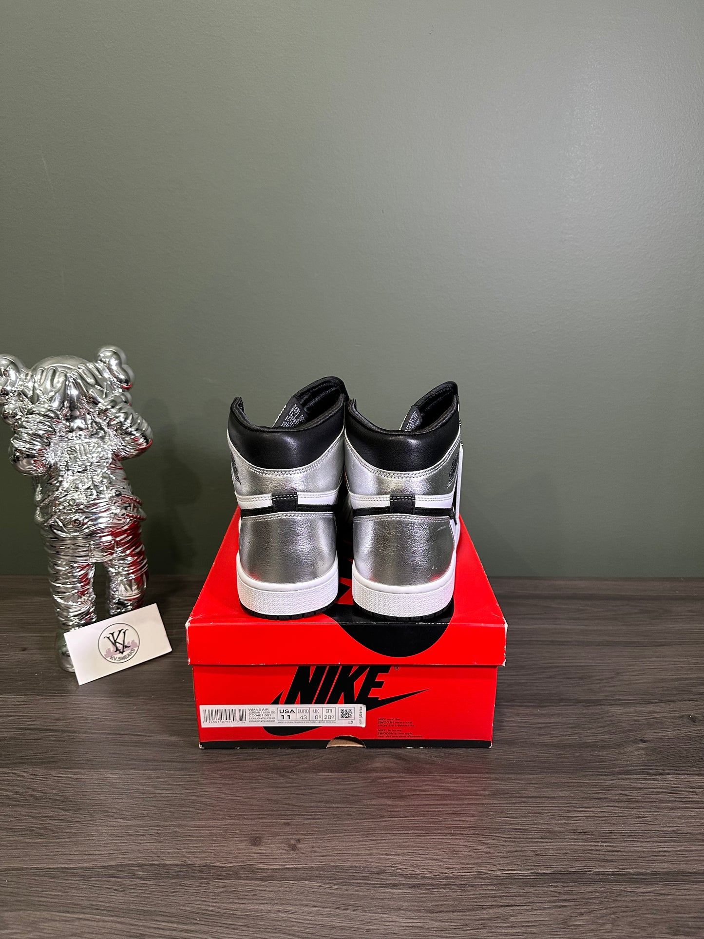 Jordan 1 High Silver Toe