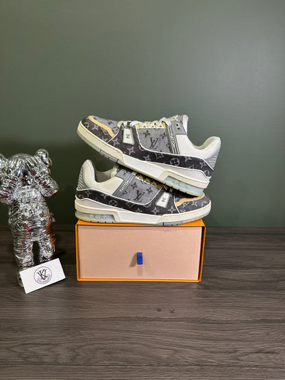 Louis Vuitton Trainer Grey White Monogram