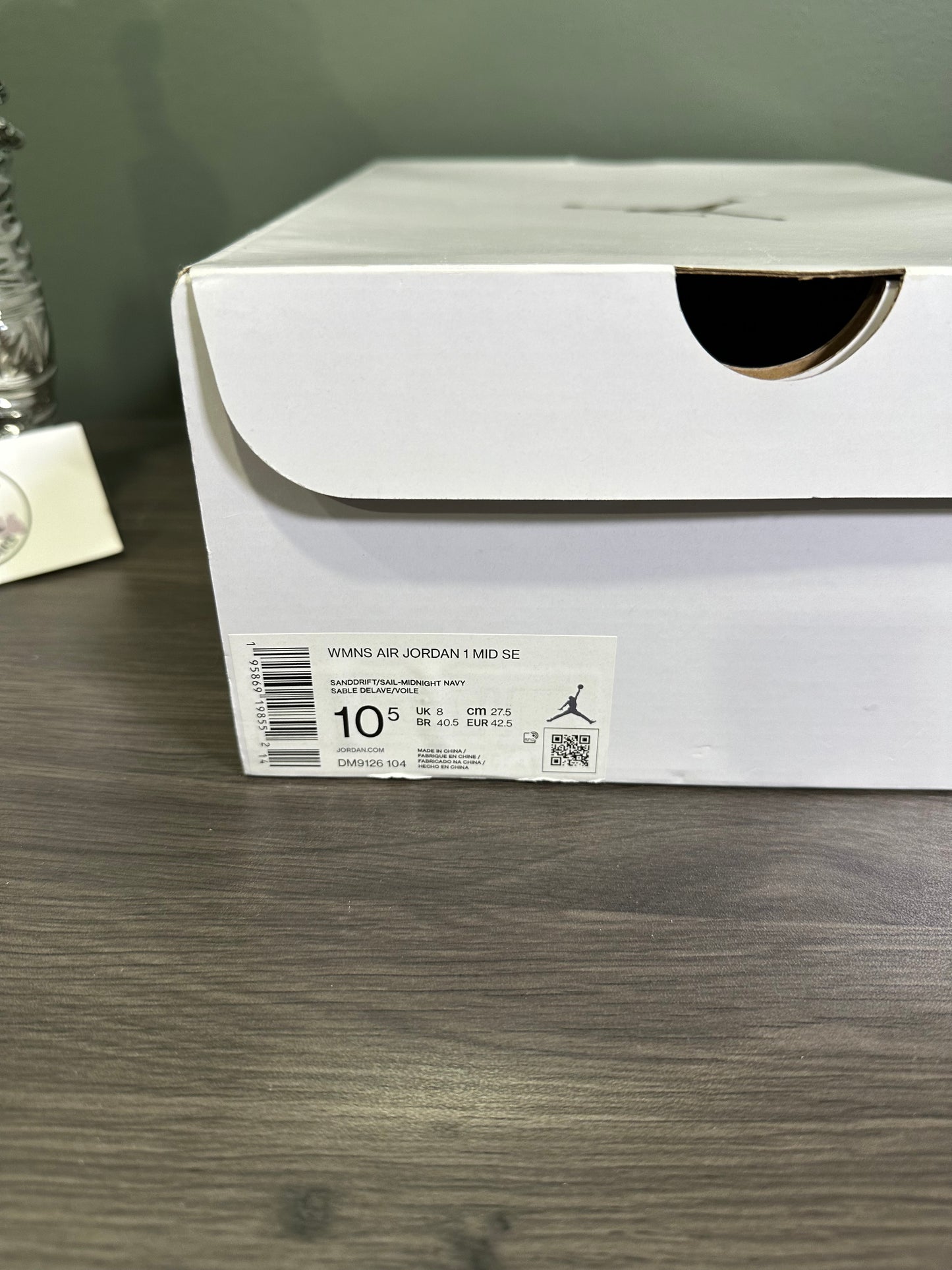 Jordan 1 Mid SE Sanddrift