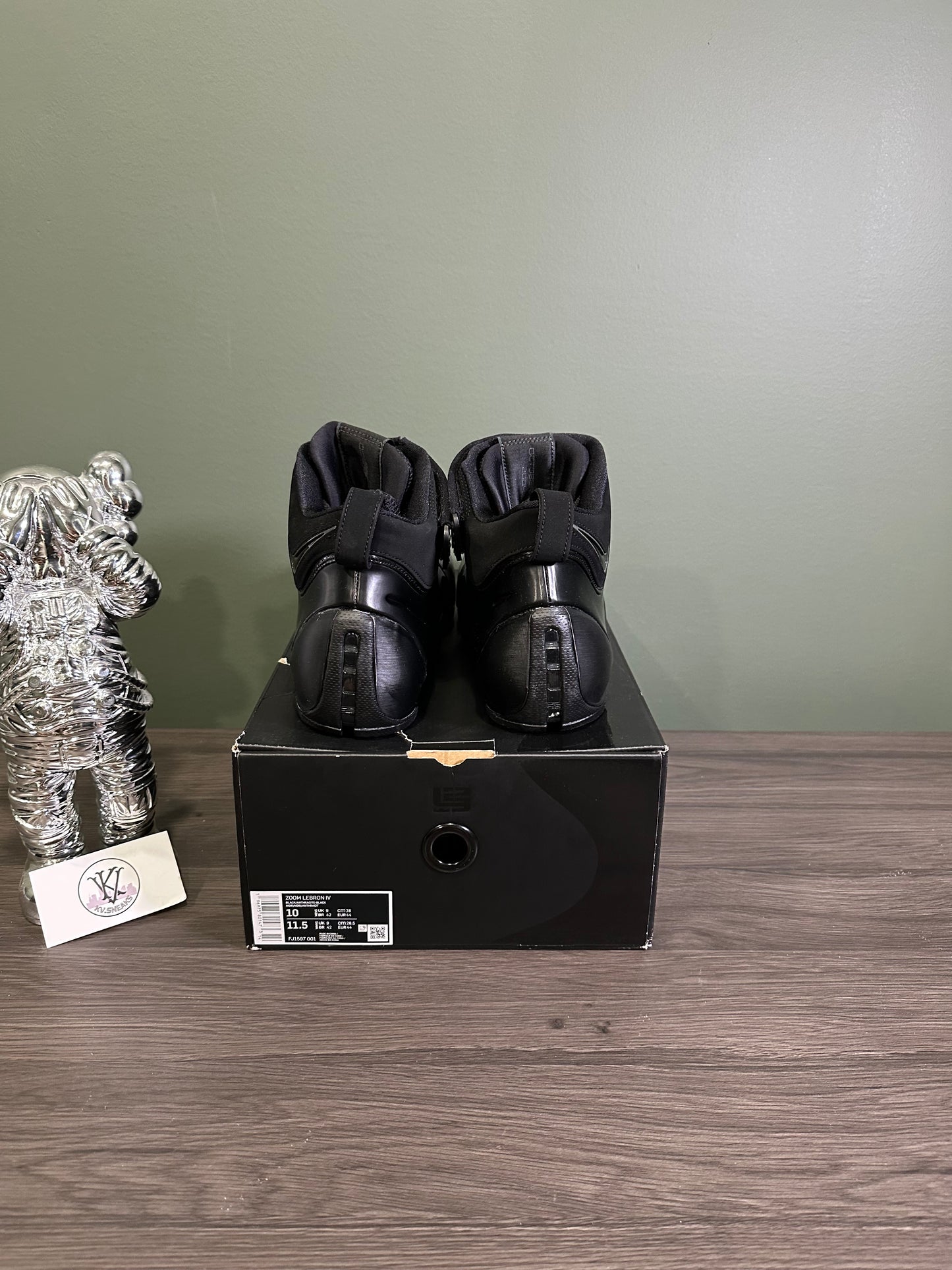 LeBron 4 Black Anthracite