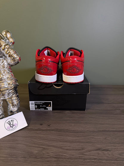 Jordan 1 Low SE Patent Varsity Red Black
