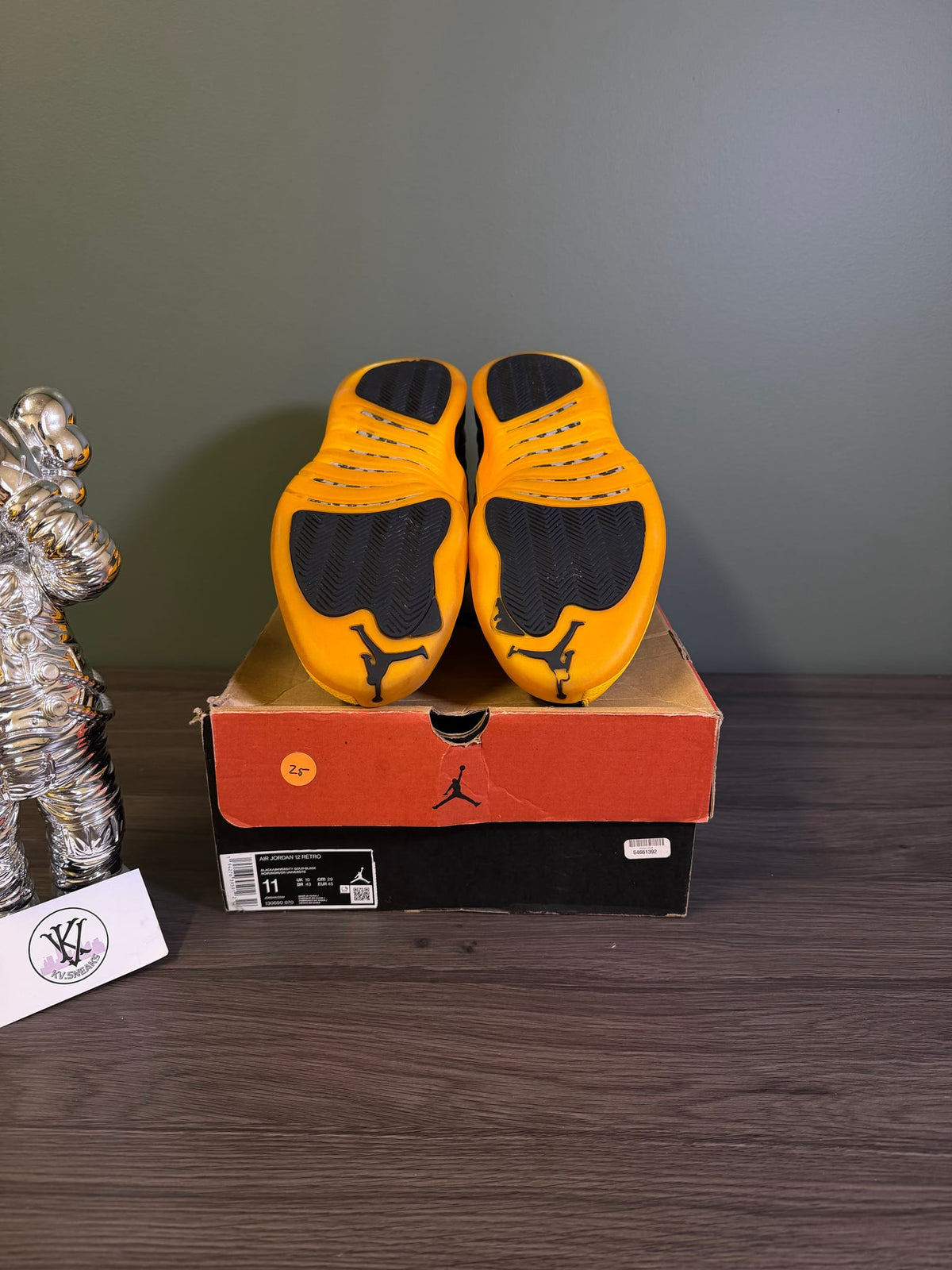 Jordan 12 Retro Black University Gold