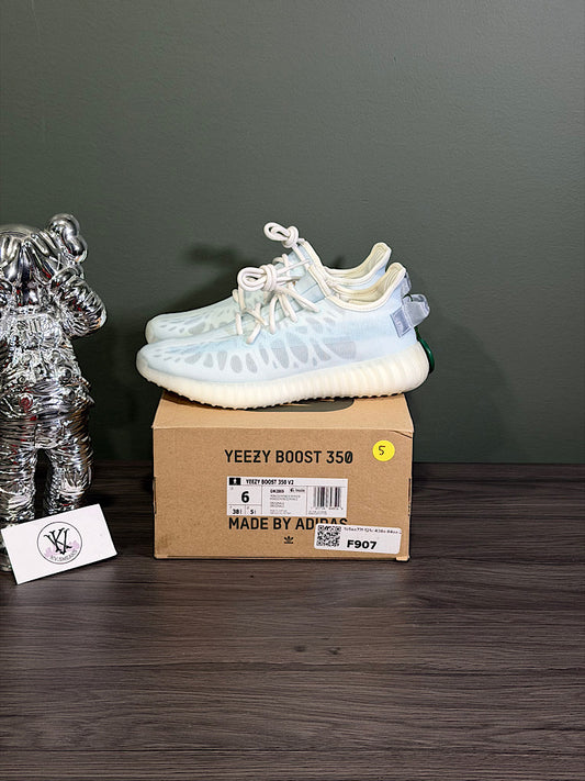Yeezy 350 Mono Ice