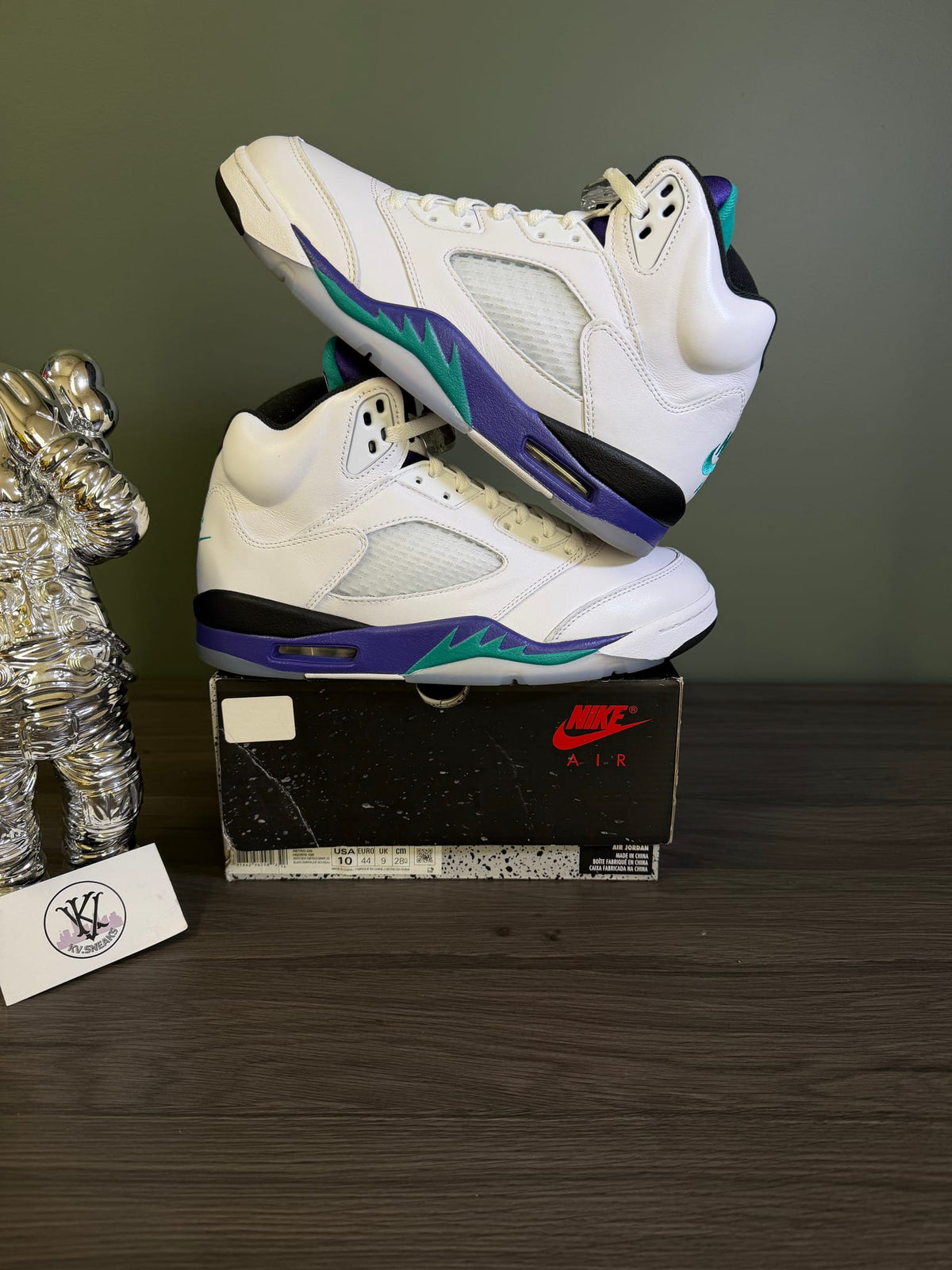 Jordan 5 Retro Grape (2025)