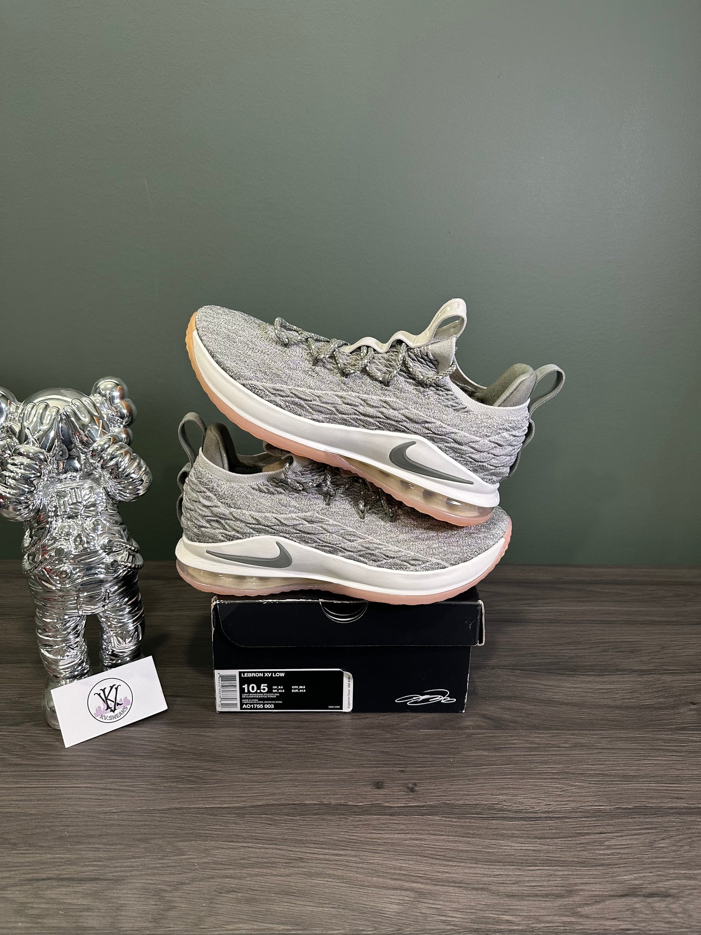 LeBron 15 Low Light Bone
