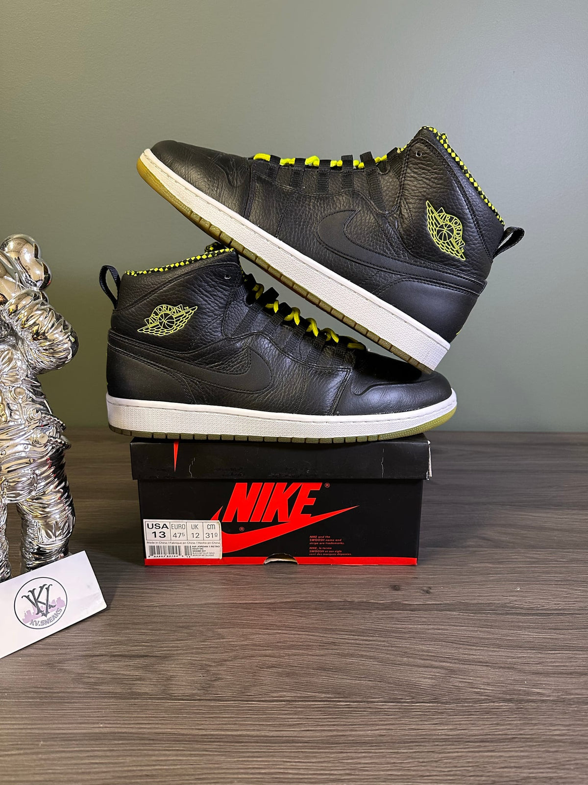Jordan 1 Retro '94 Black Venom Gree