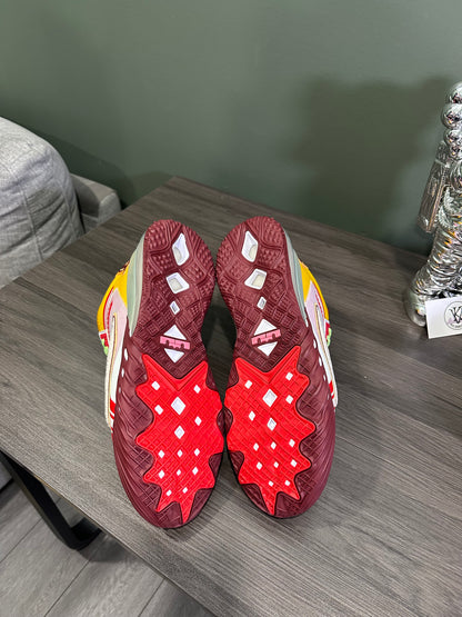 LeBron 18 Low Mimi Plange Higher Learning
