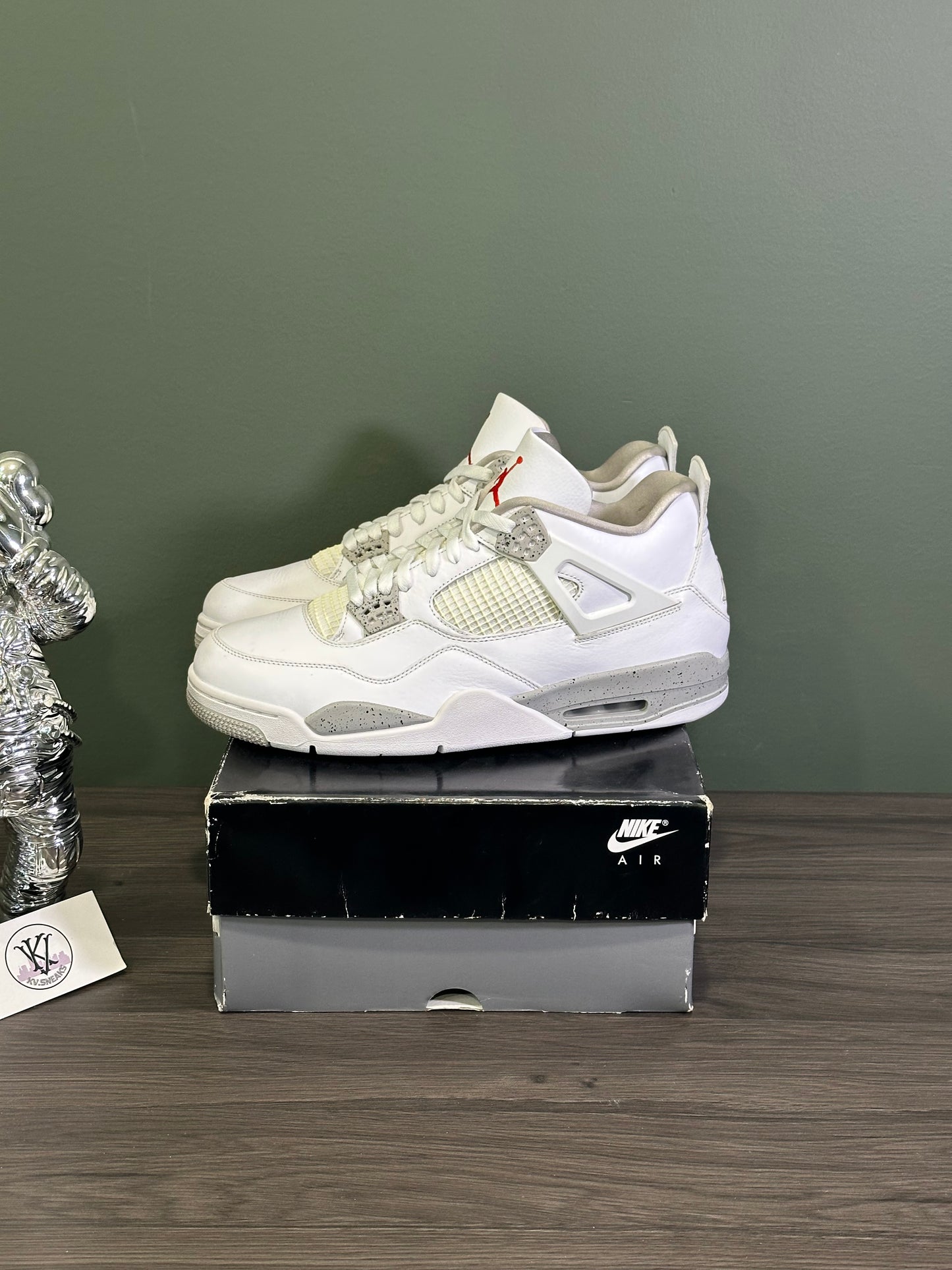 Jordan 4 White Oreo