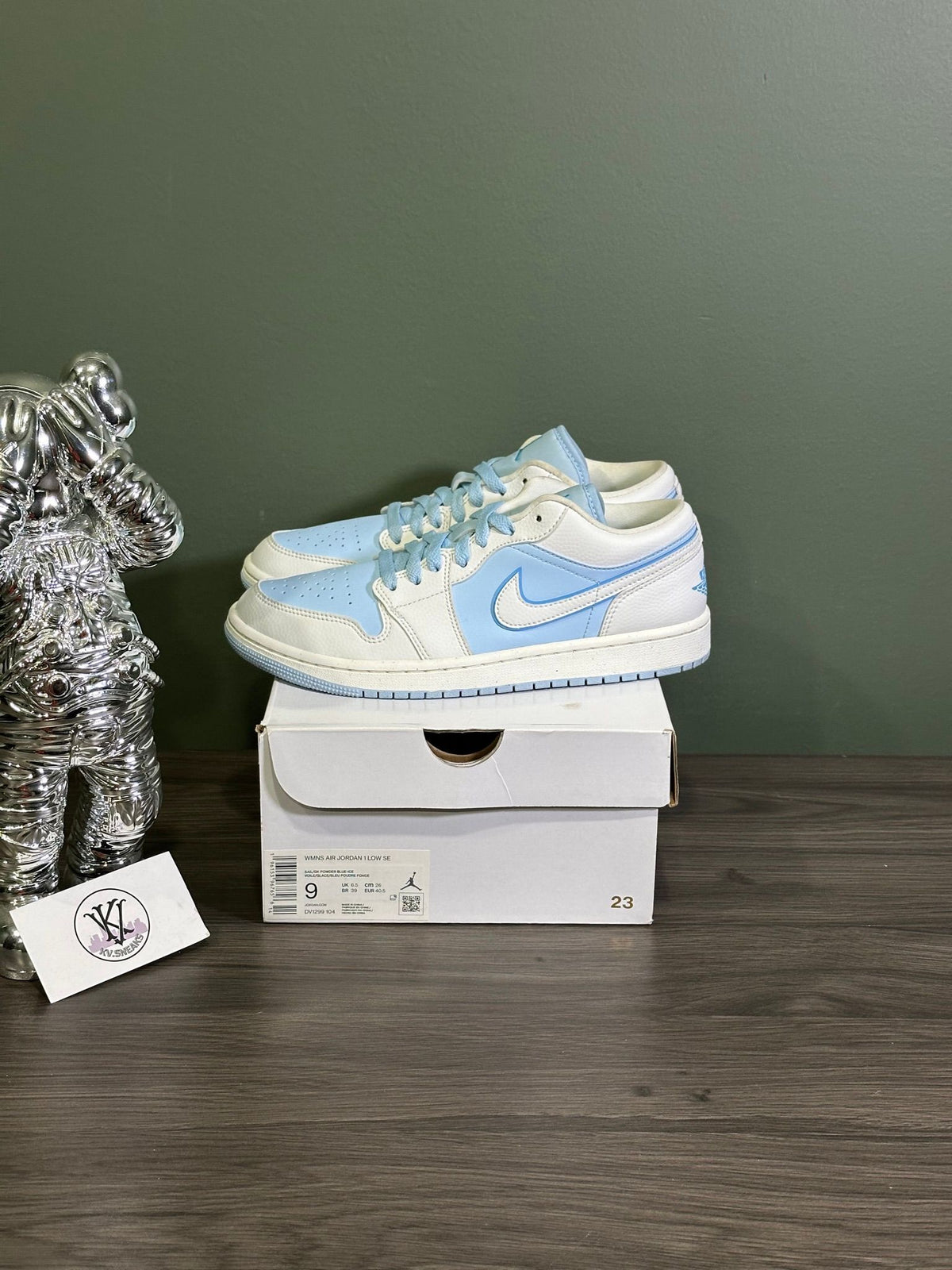 Jordan 1 Low SE Reverse Ice Blue (Women's)