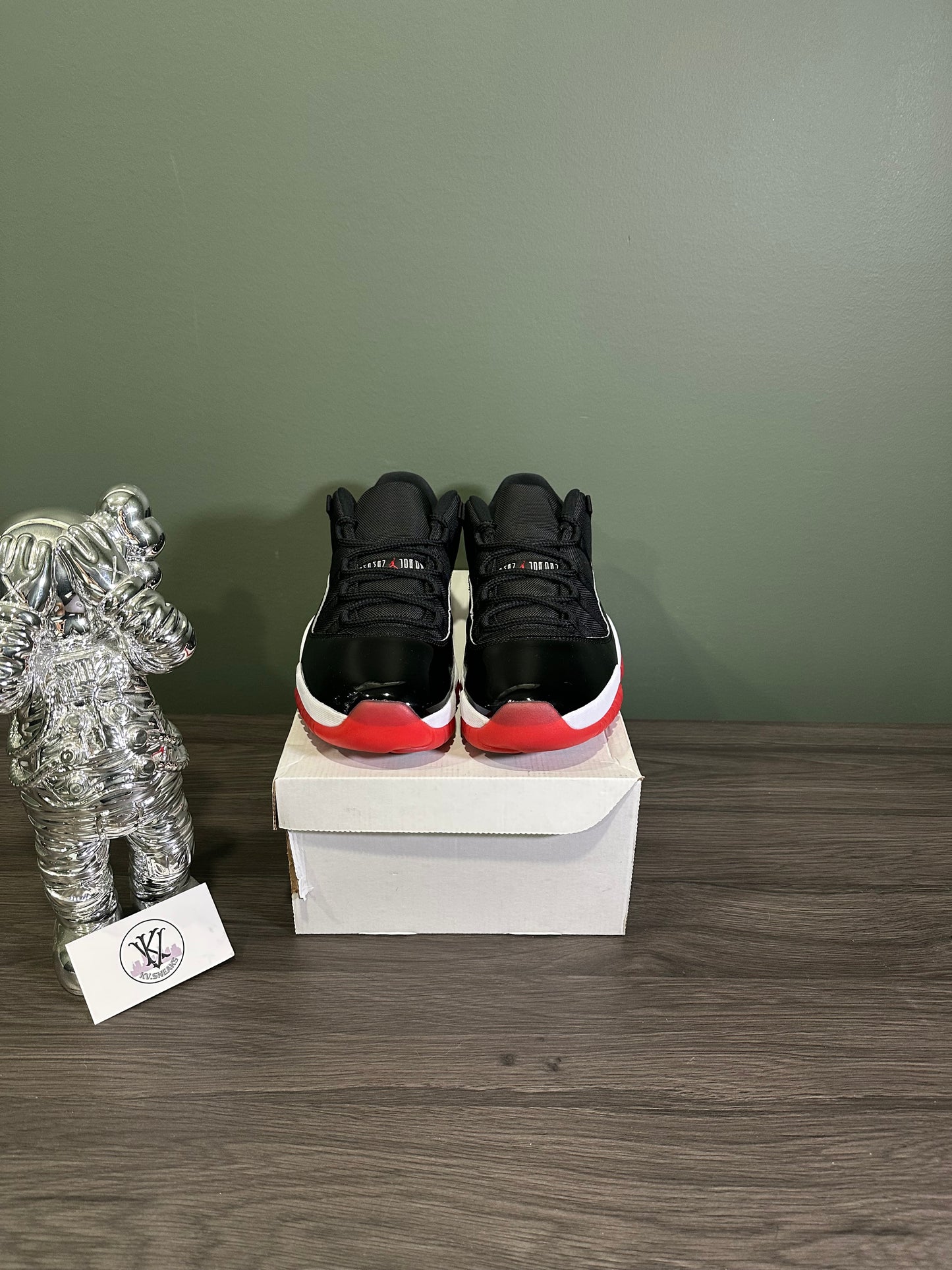 Jordan 11 Low Bred