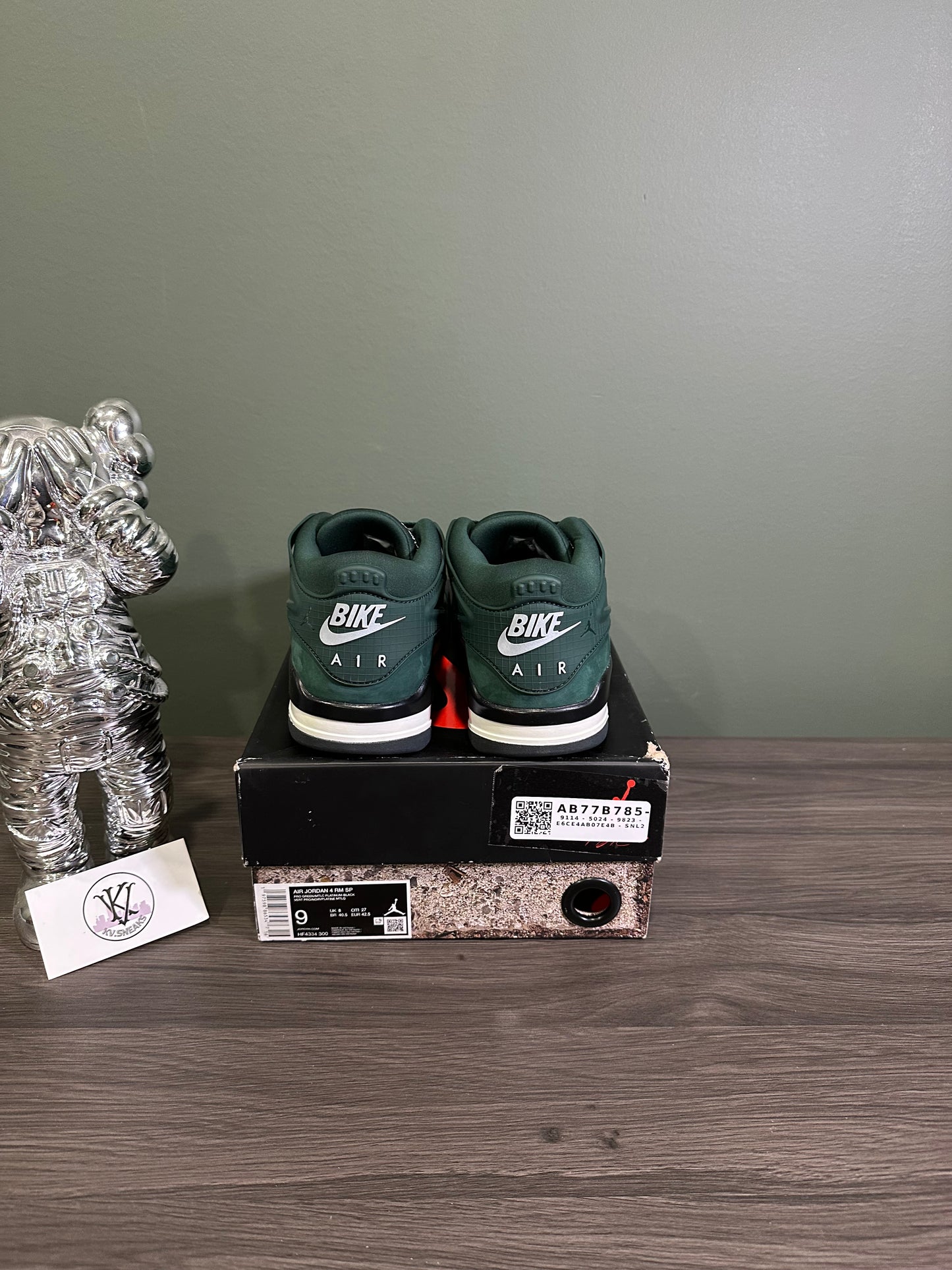 Jordan 4 RM Nigel Grandma’s Driveway