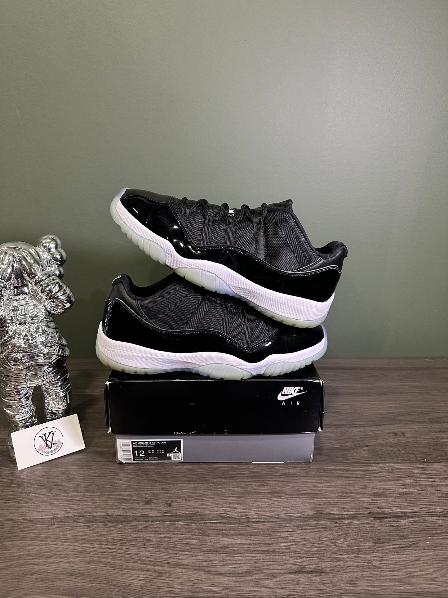 Jordan 11 Low Space Jam
