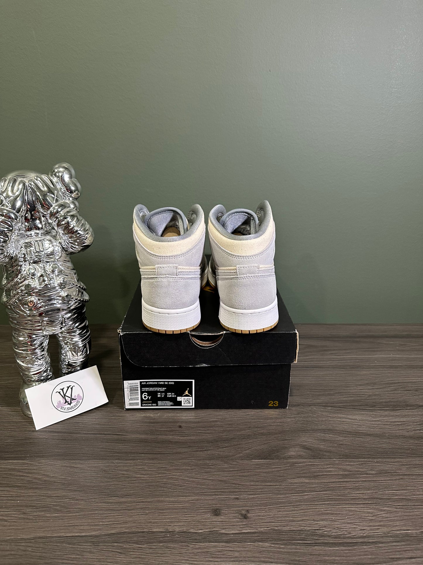 Jordan 1 Mid Coconut Milk Particle Grey