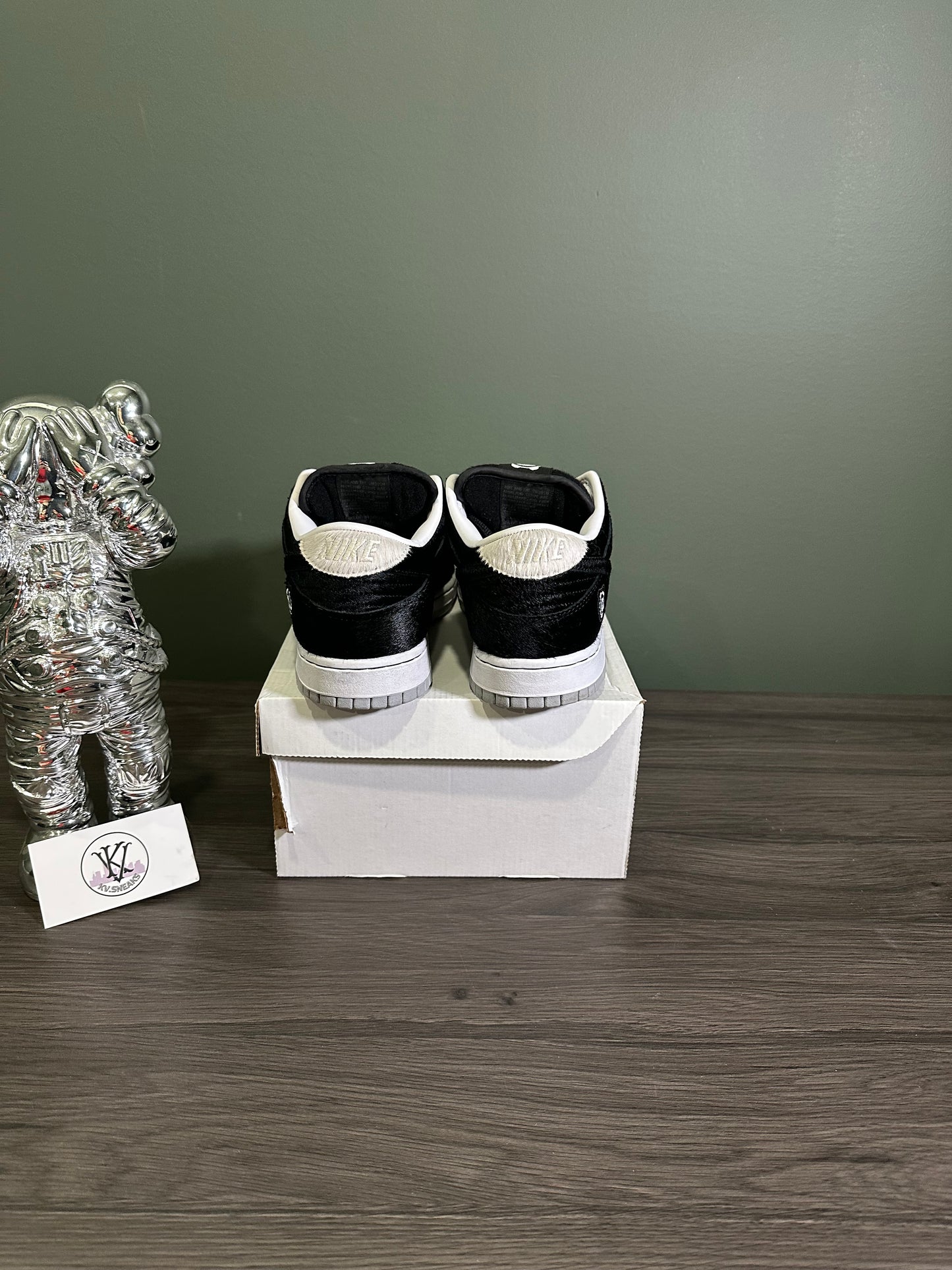 Dunk Low SB Medicom Toy
