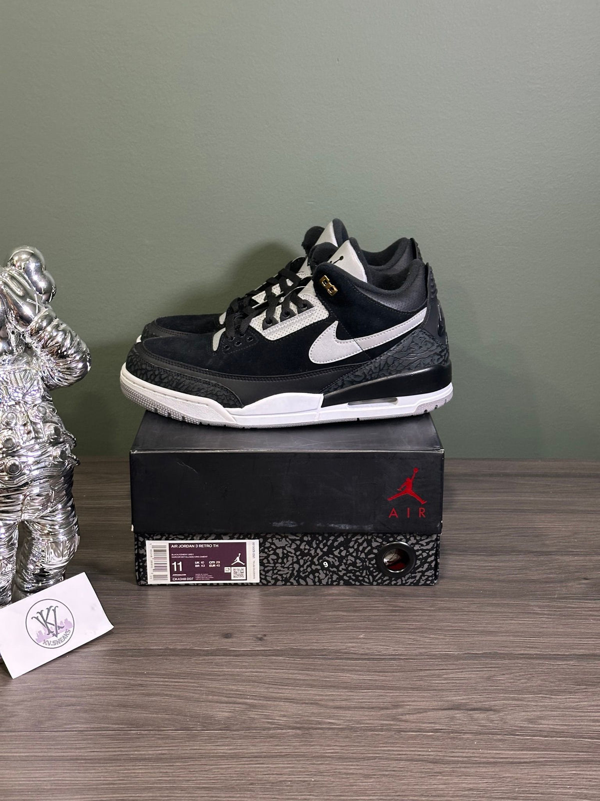 Jordan 3 Retro Tinker Black Cement Gold