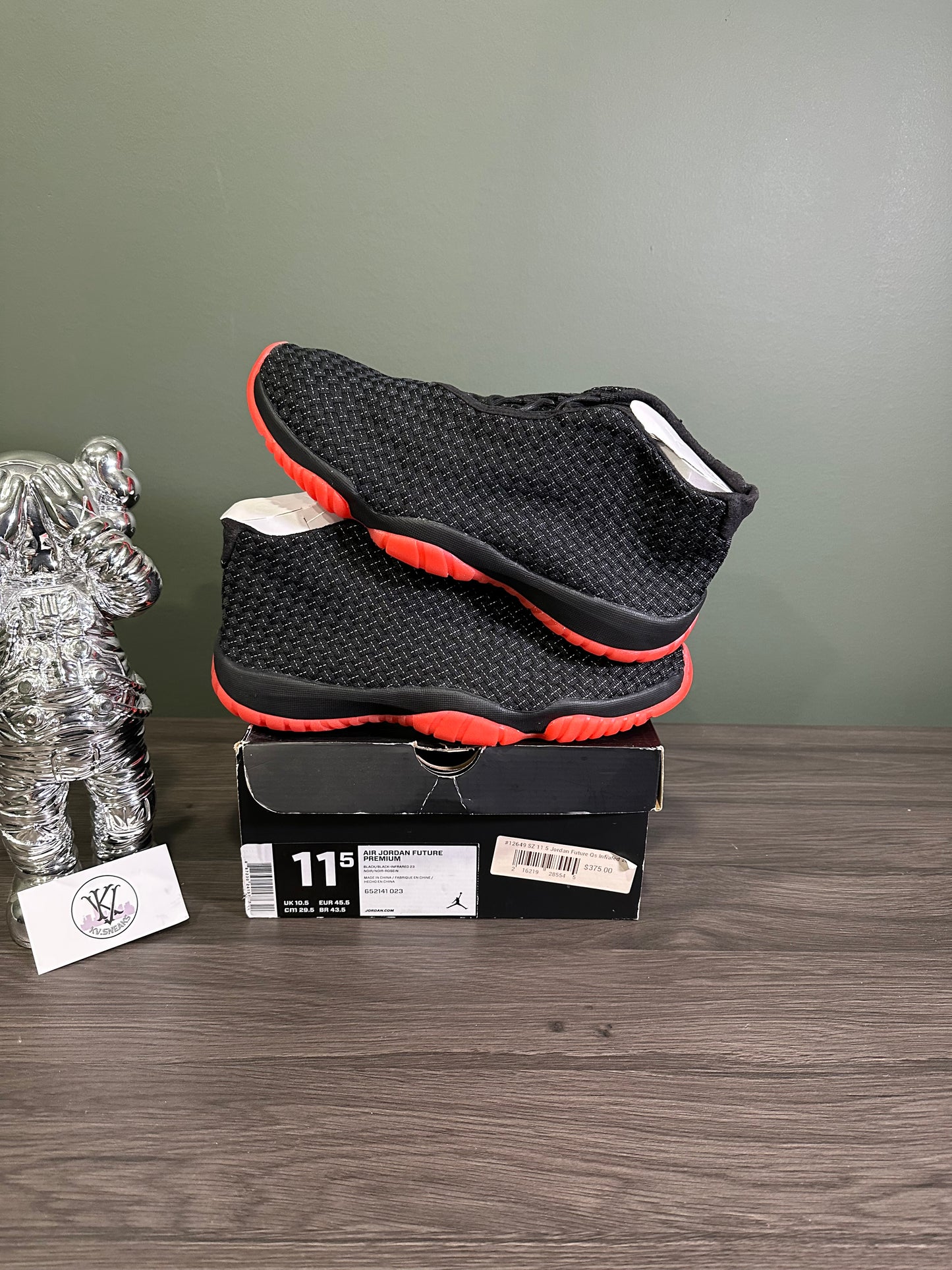 Jordan Future Premium Black Infrared 23