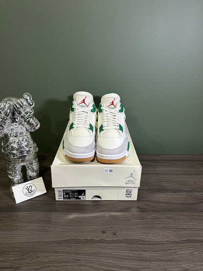 Jordan 4 SB Pine Green