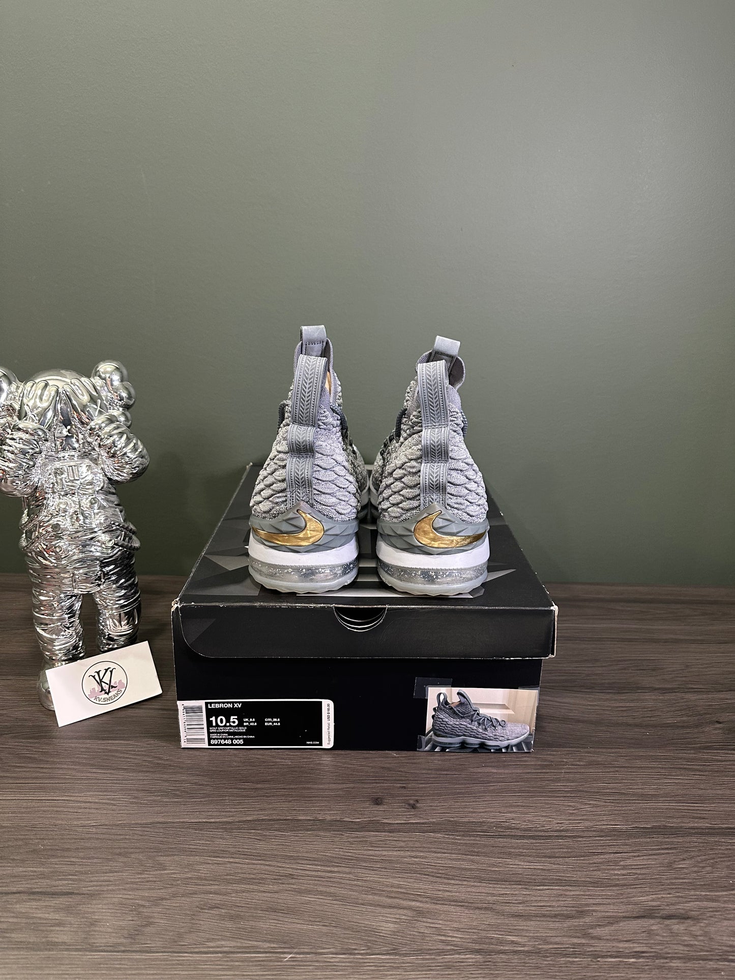LeBron 15 City Series