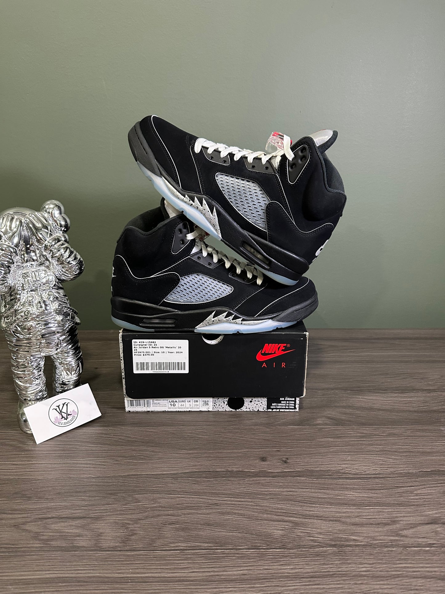 Jordan 5 Black Metallic Reimagined