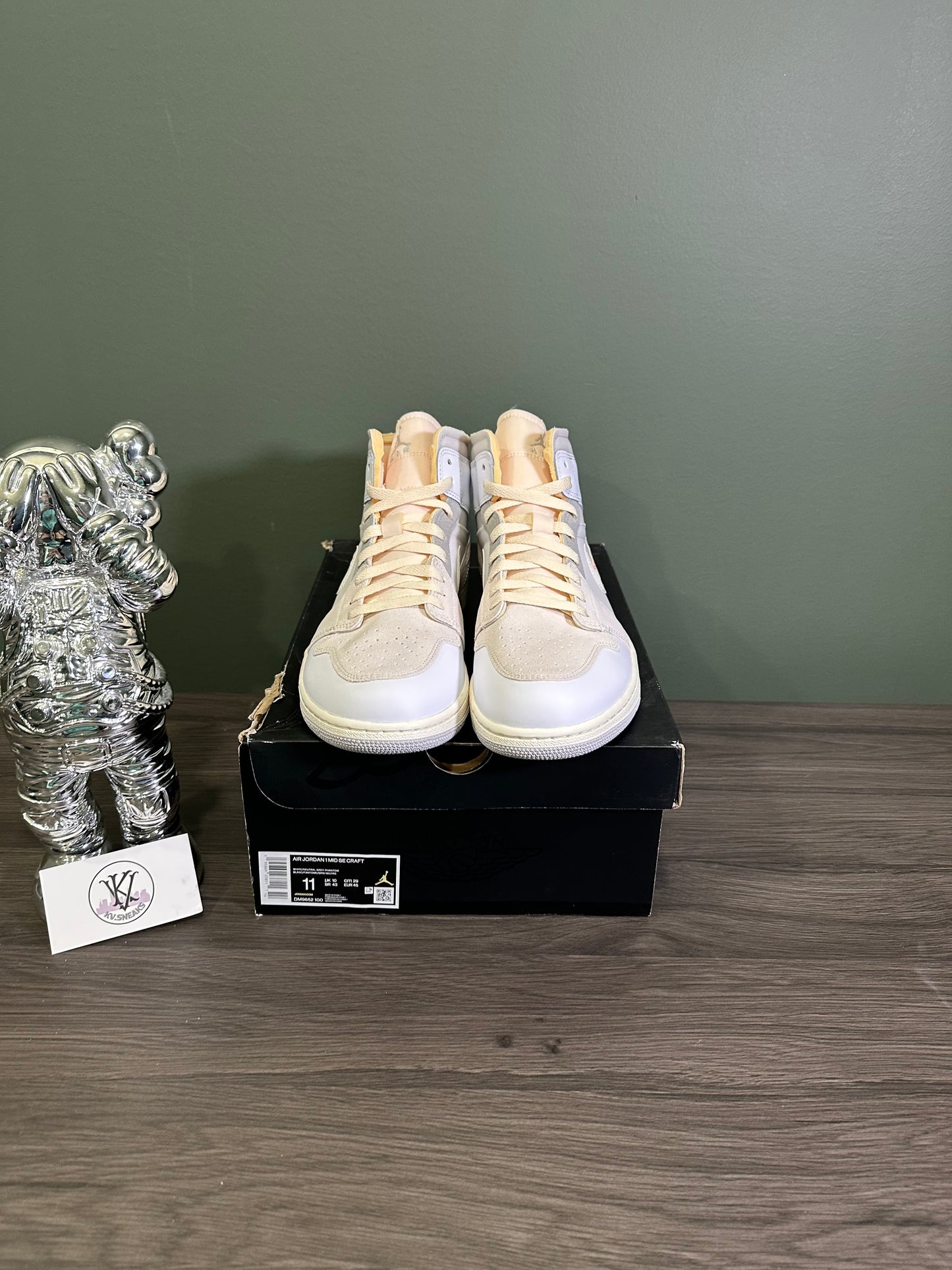 Jordan 1 Mid Craft Inside Out White Grey