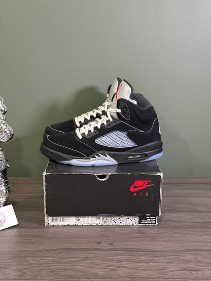 Jordan 5 Black Metallic Reimagined