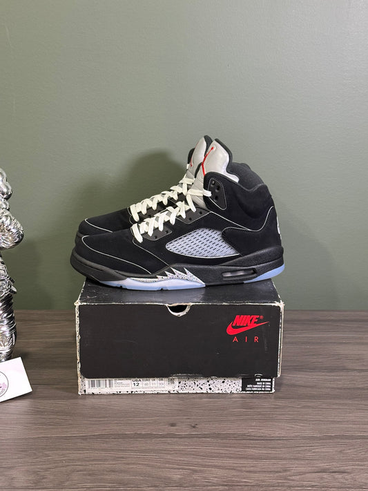 Jordan 5 Black Metallic Reimagined