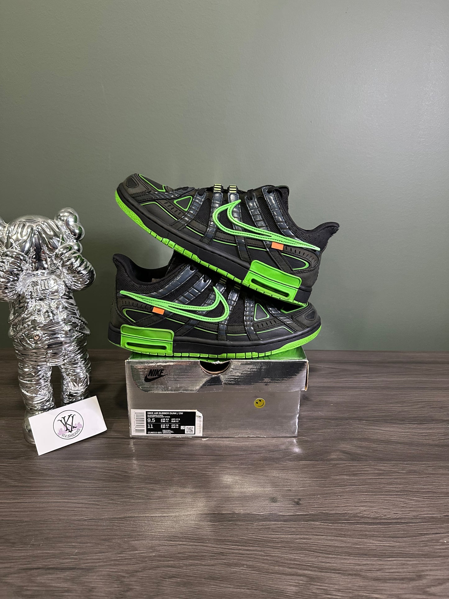 Dunk Low Off-White Rubber Green Strike