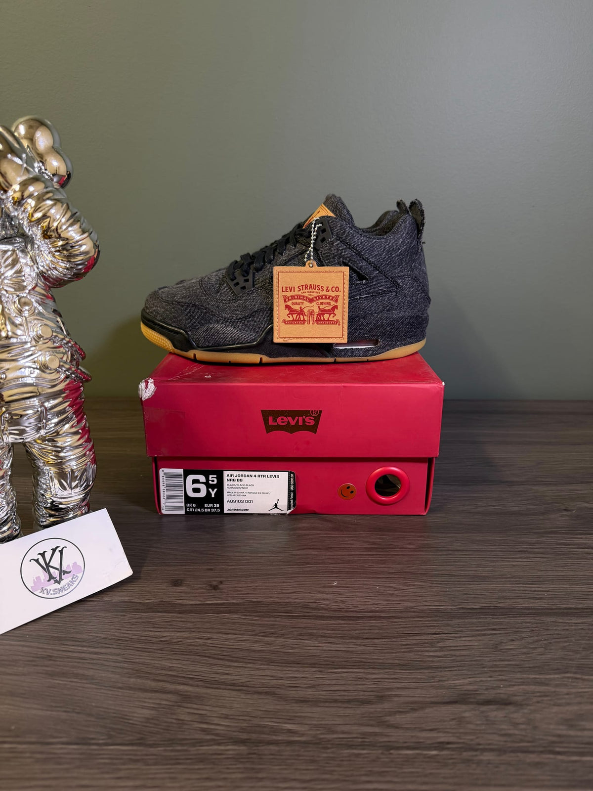 Jordan 4 Retro Levi's Black (GS) (Blank Tag)