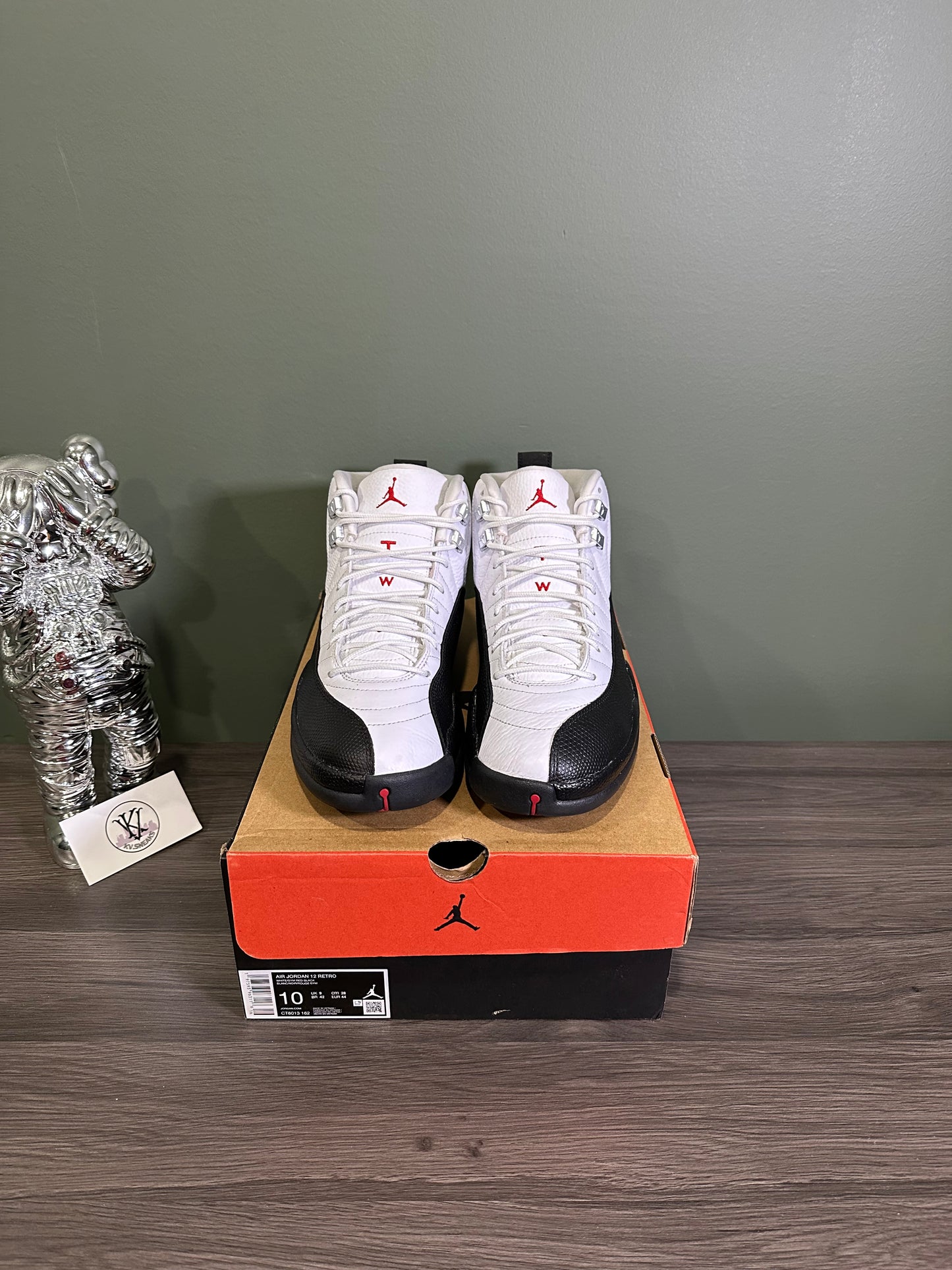 Jordan 12 Taxi Flip