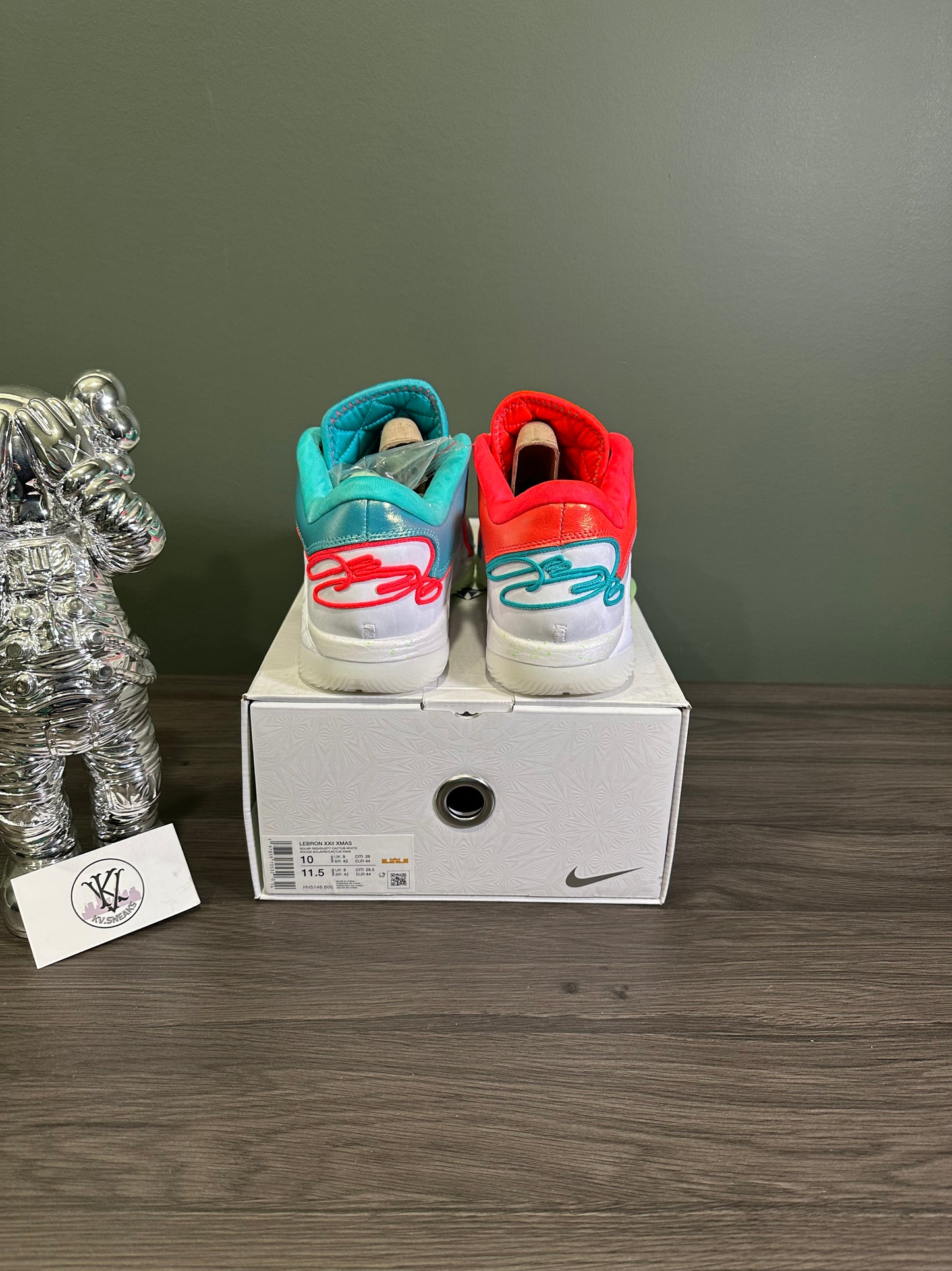 LeBron 22 Christmas