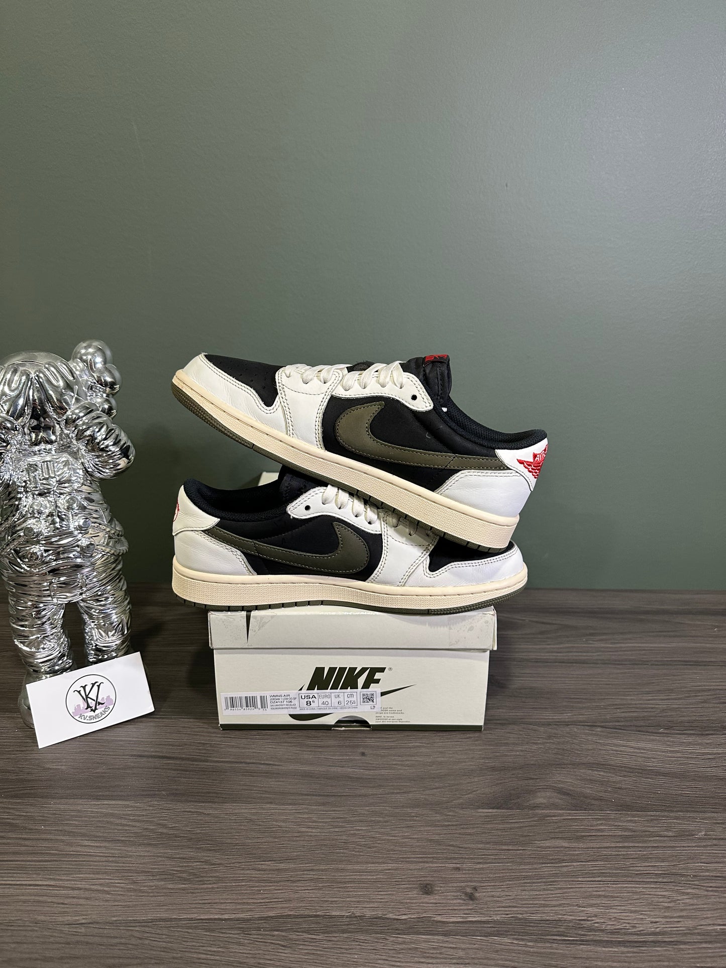 Jordan 1 Low Travis Scott Olive