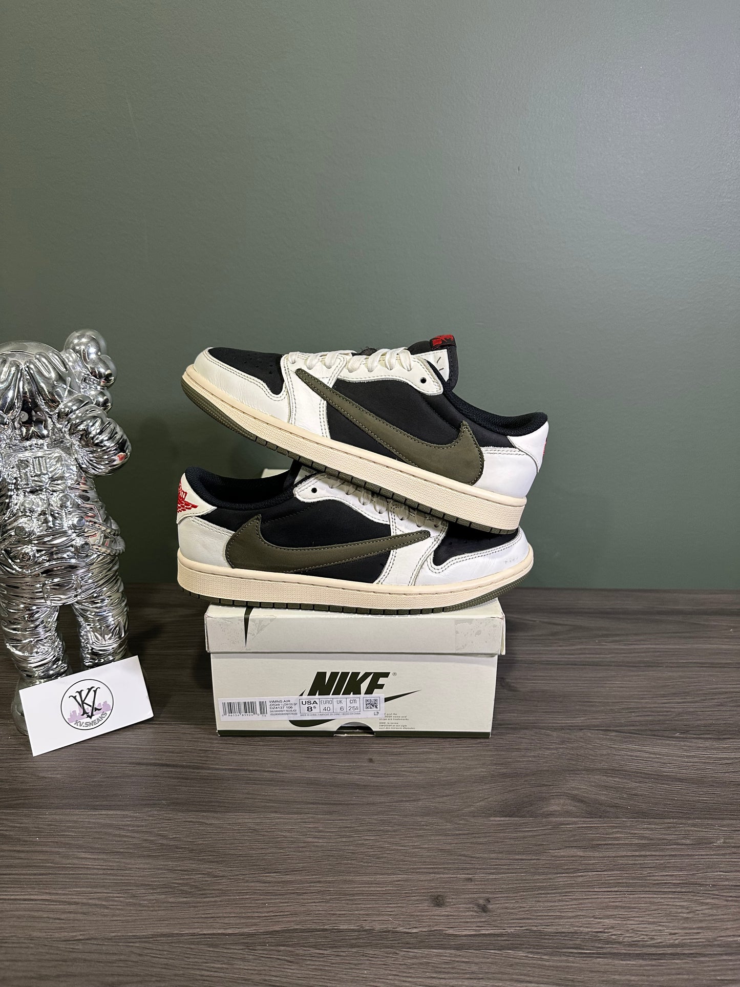 Jordan 1 Low Travis Scott Olive