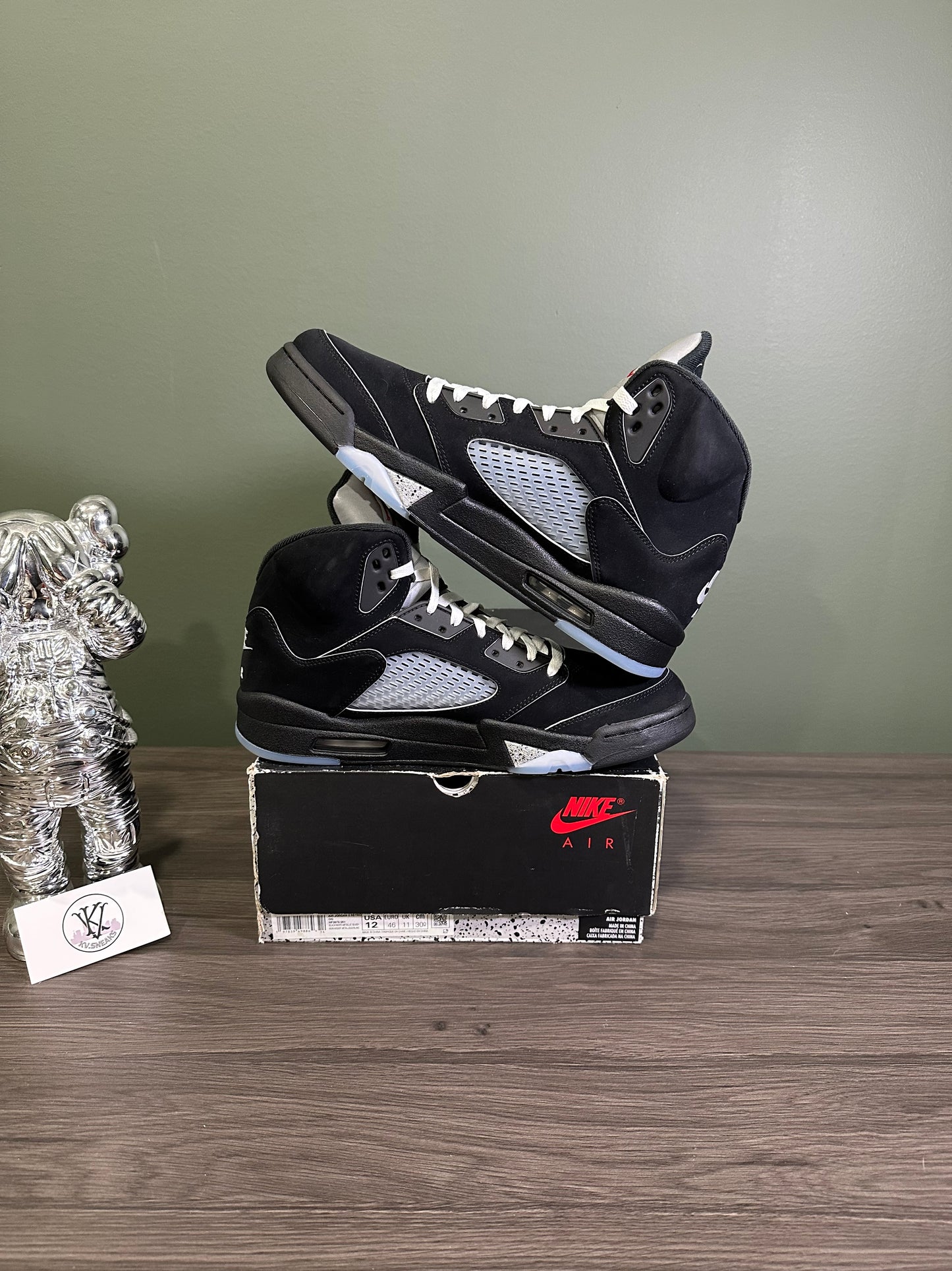 Jordan 5 Black Metallic Reimagined