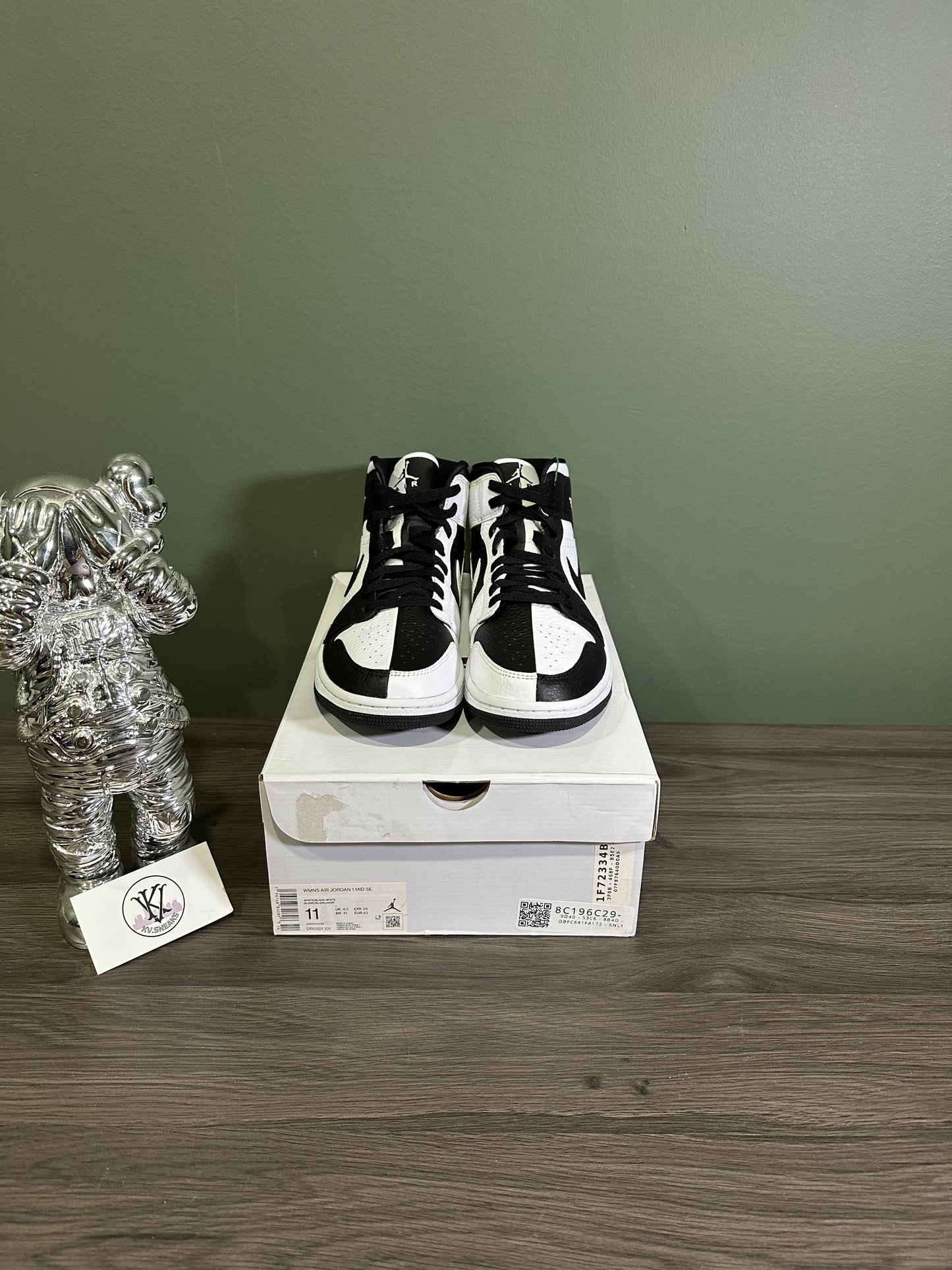 Jordan 1 Mid Split Black White