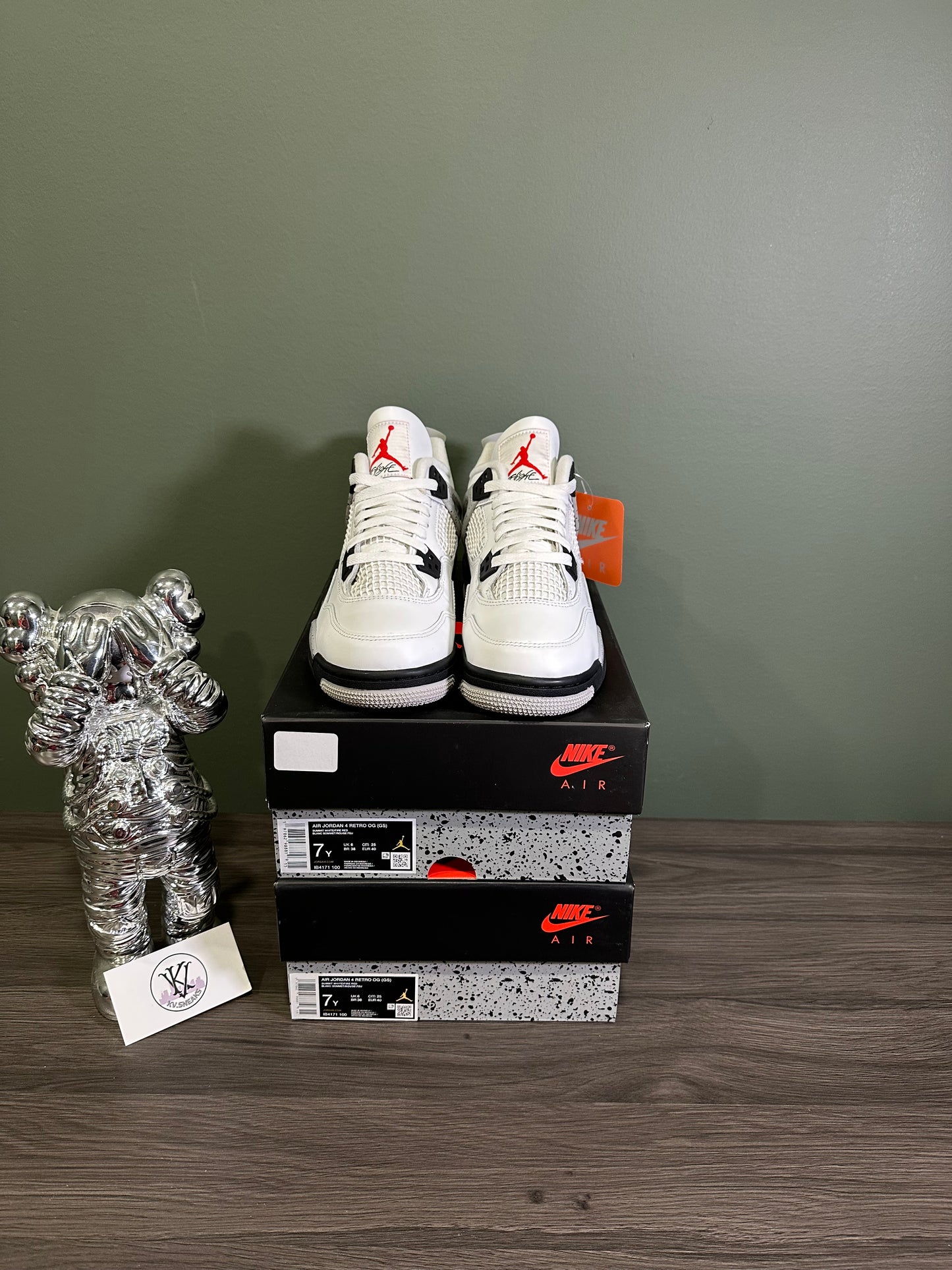 Jordan 4 White Cement 2025 (GS)