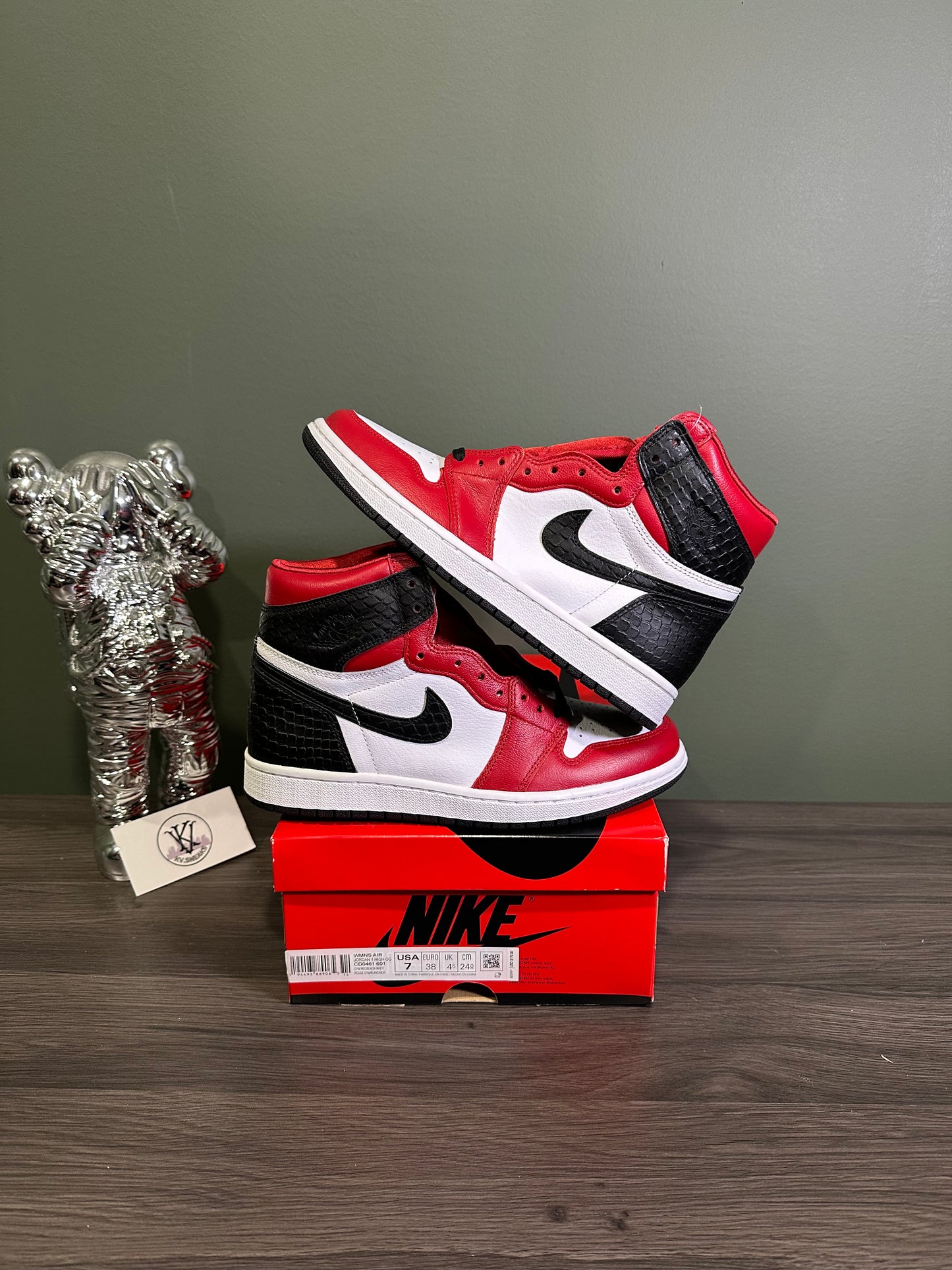 Jordan 1 High Satin Snake Chicago