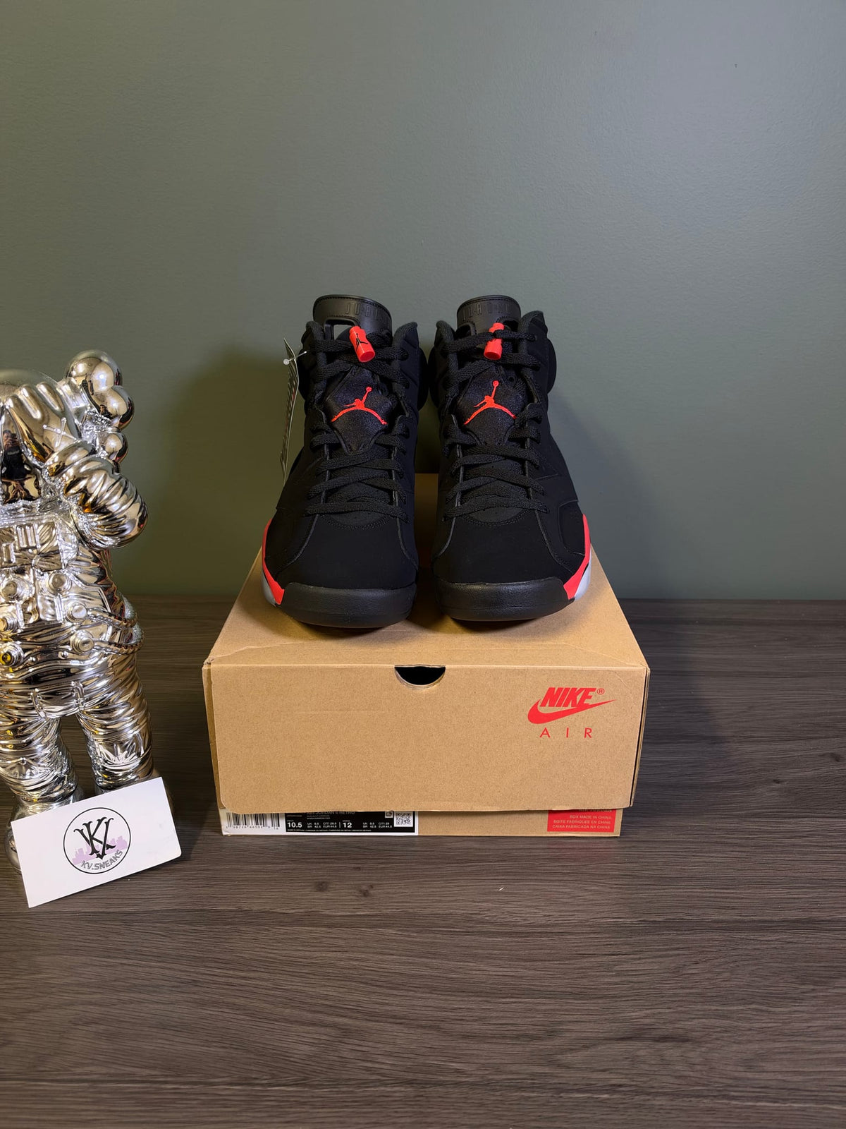 Jordan 6 Retro Infrared Salesman