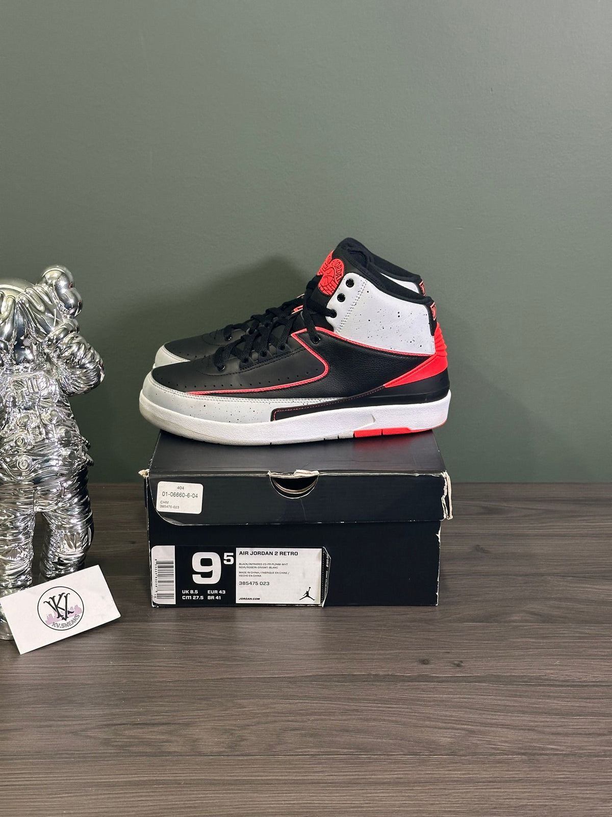 Jordan 2 Retro Infrared Cement