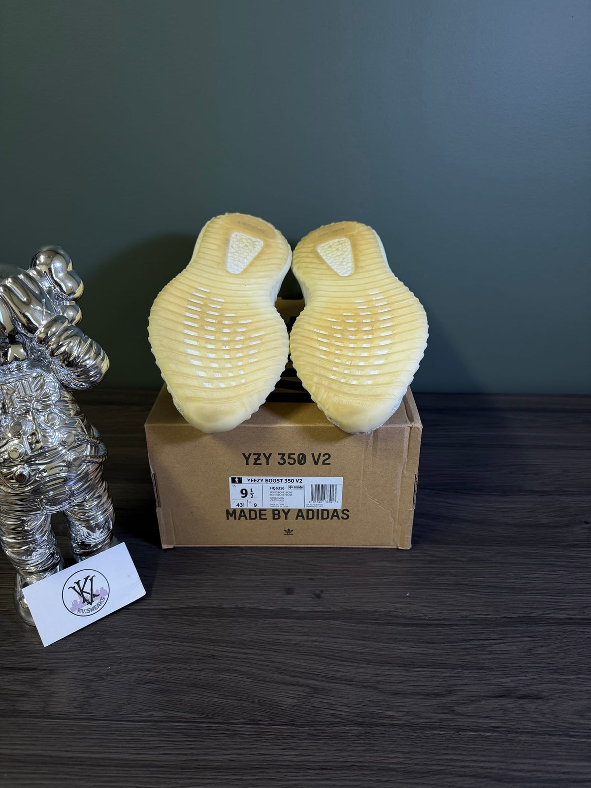 adidas Yeezy Boost 350 V2 Bone