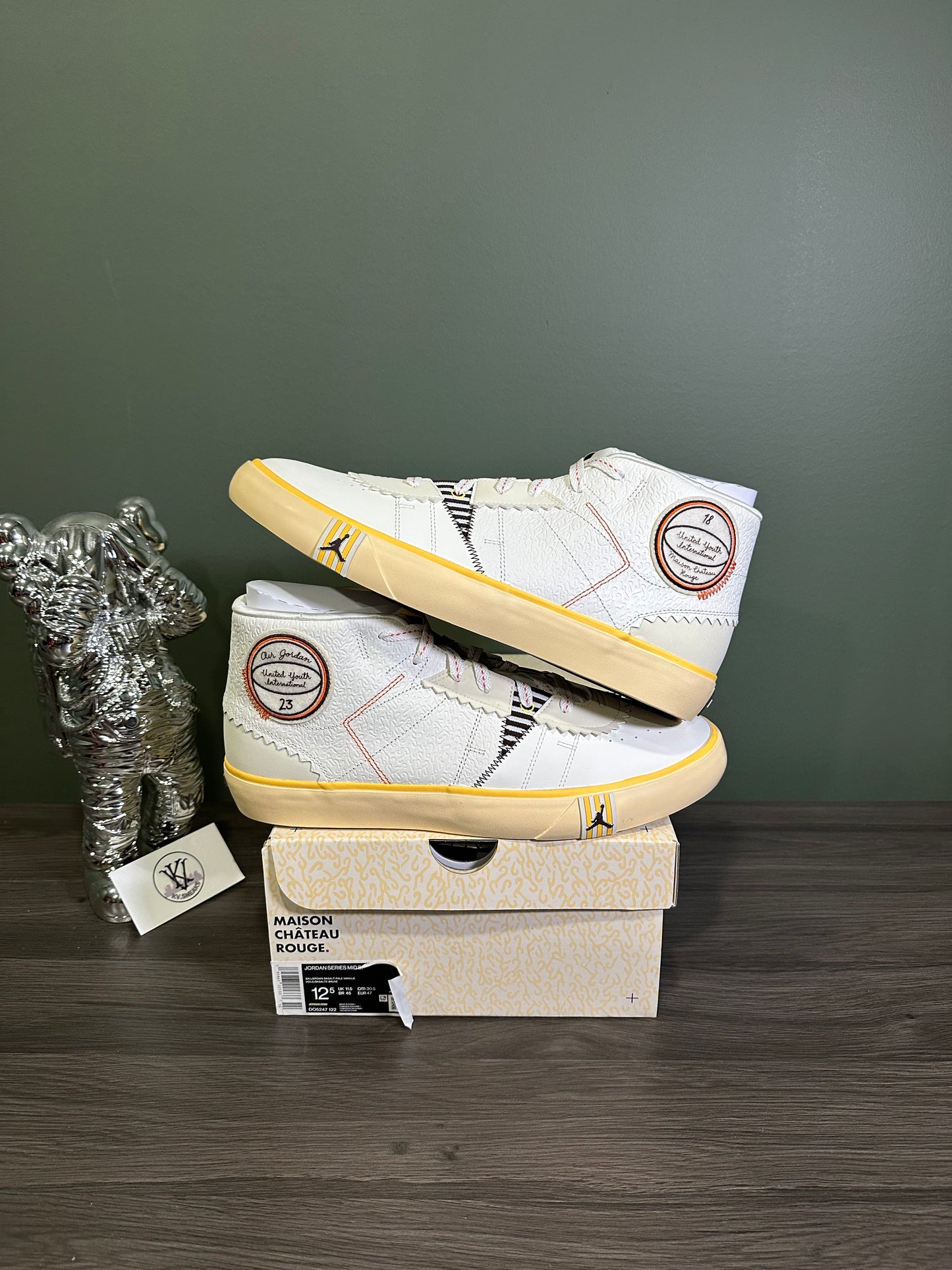 Jordan Series Mid Maison Chateau Rouge Sail