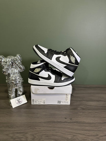 Jordan 1 Mid Split Black White