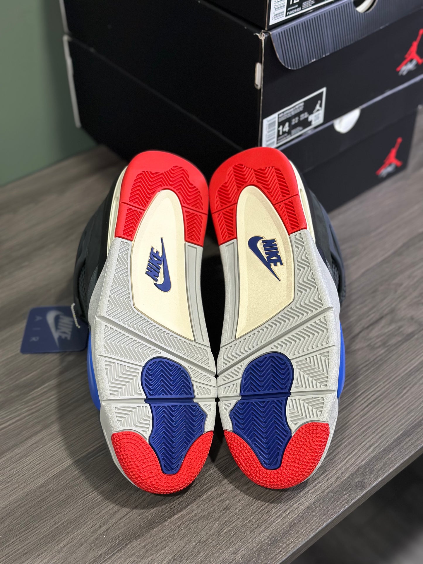 Jordan 4 Rare Air White Lettering