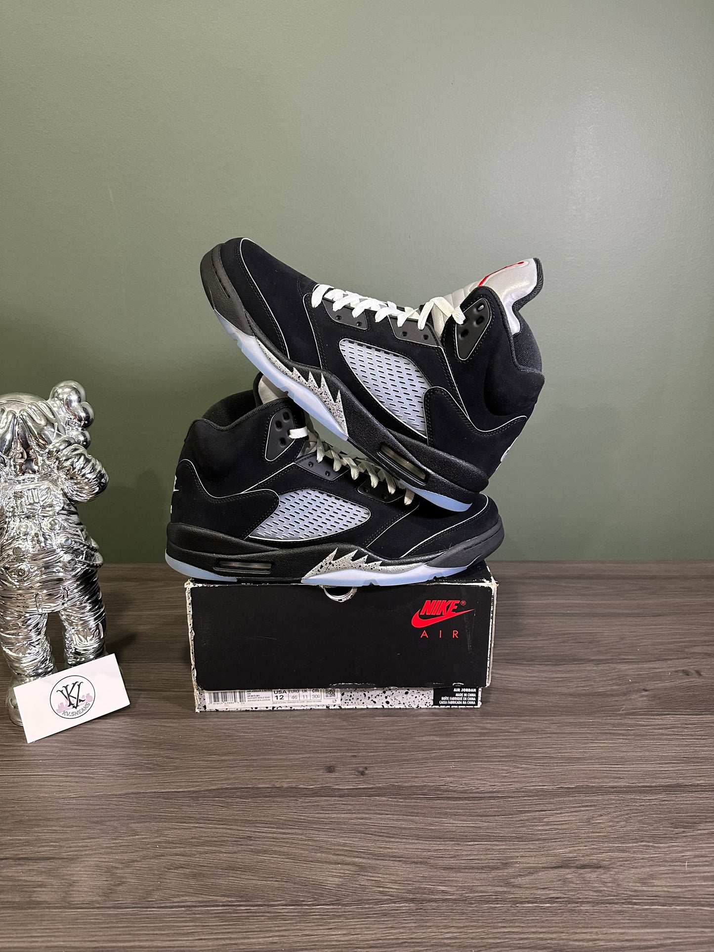Jordan 5 Black Metallic Reimagined