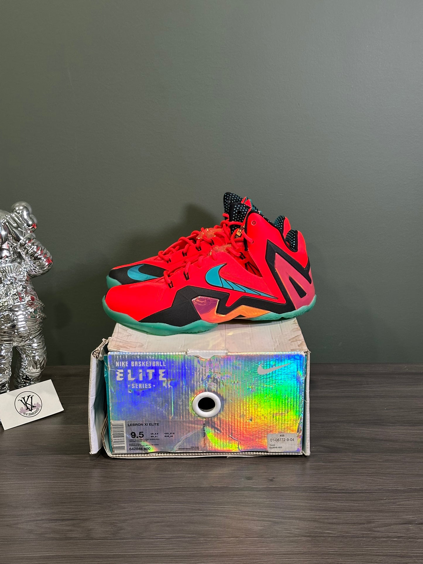 LeBron 11 Elite Hero