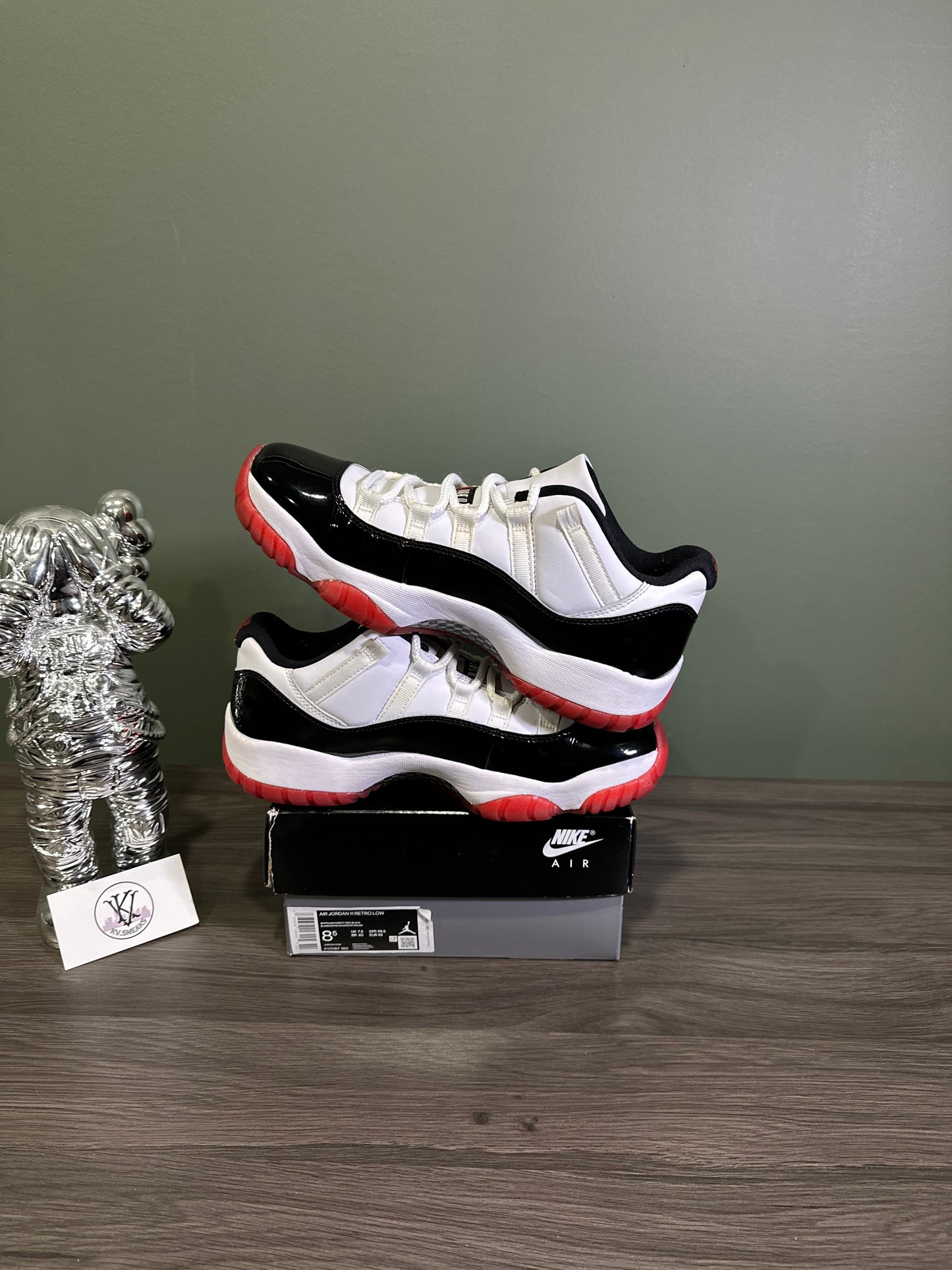 Jordan 11 Low Concord Bred