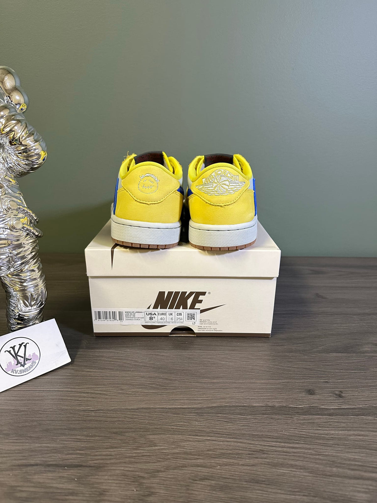 Jordan 1 Retro Low OG SP Travis Scott Canary (Women's)