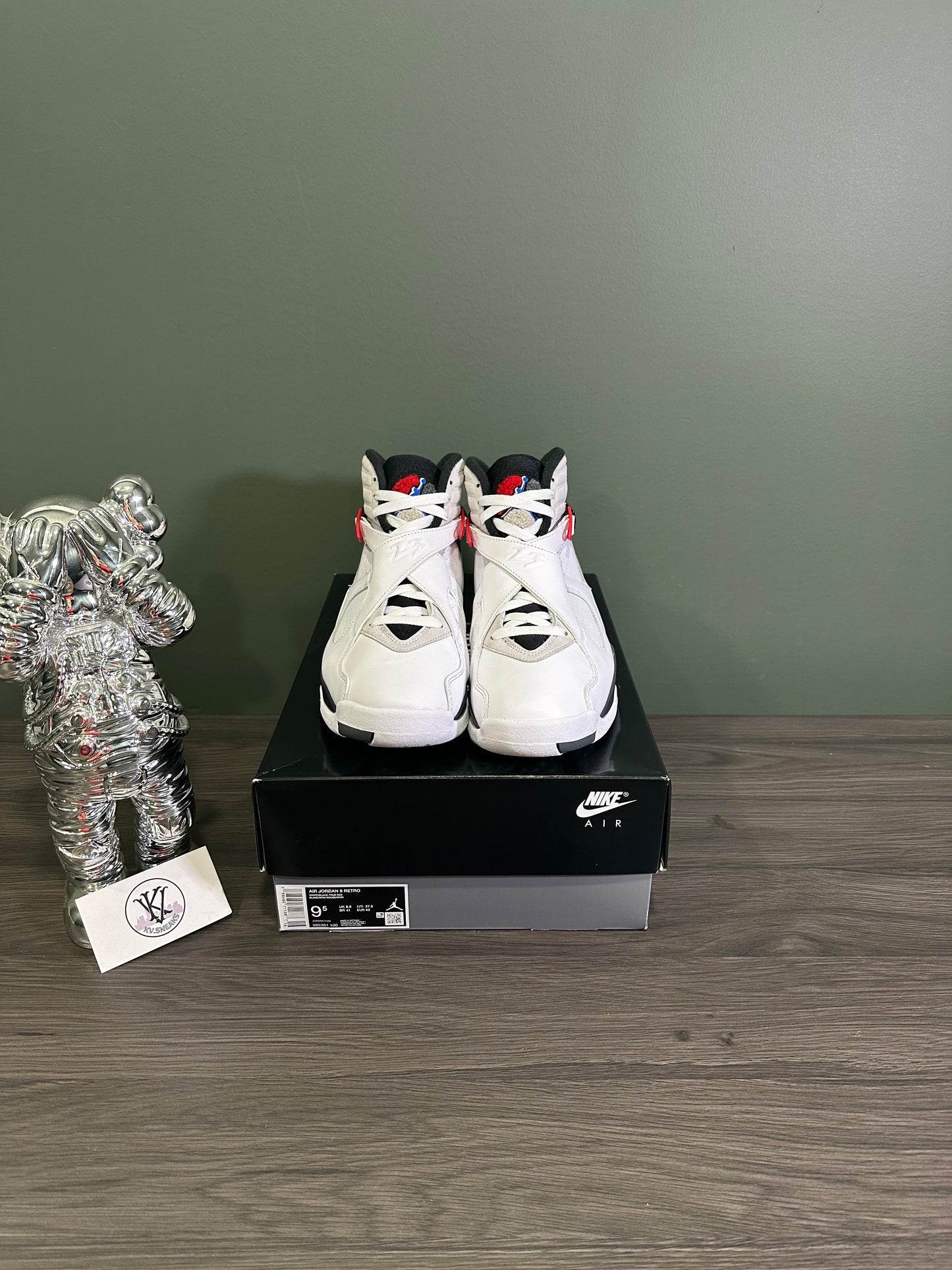 Jordan 8 White True Red 2025