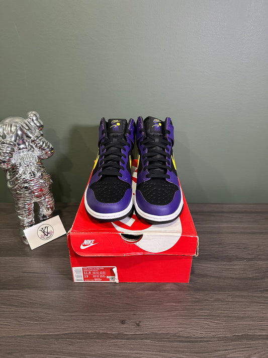 Dunk High EMB Lakers