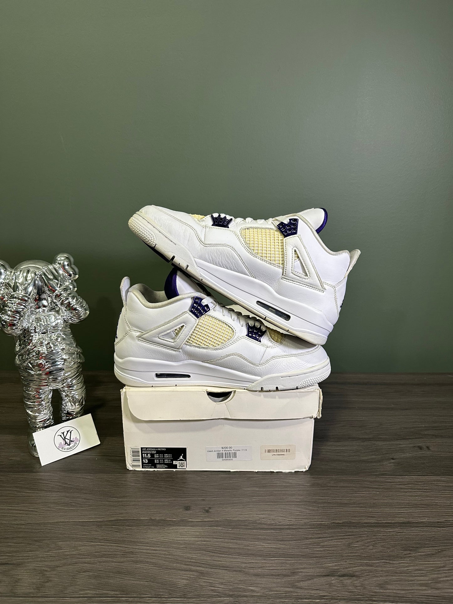 Jordan 4 Metallic Purple